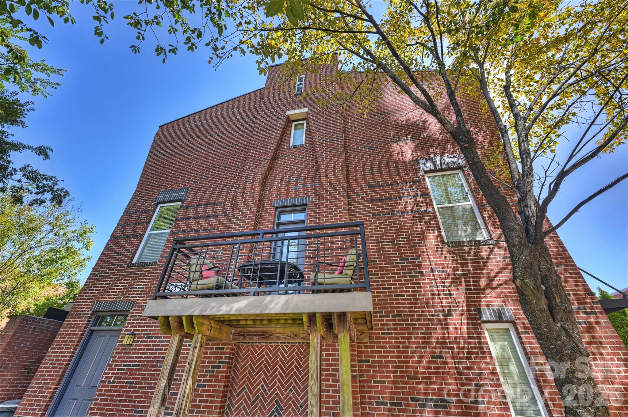 1425 Camden Road