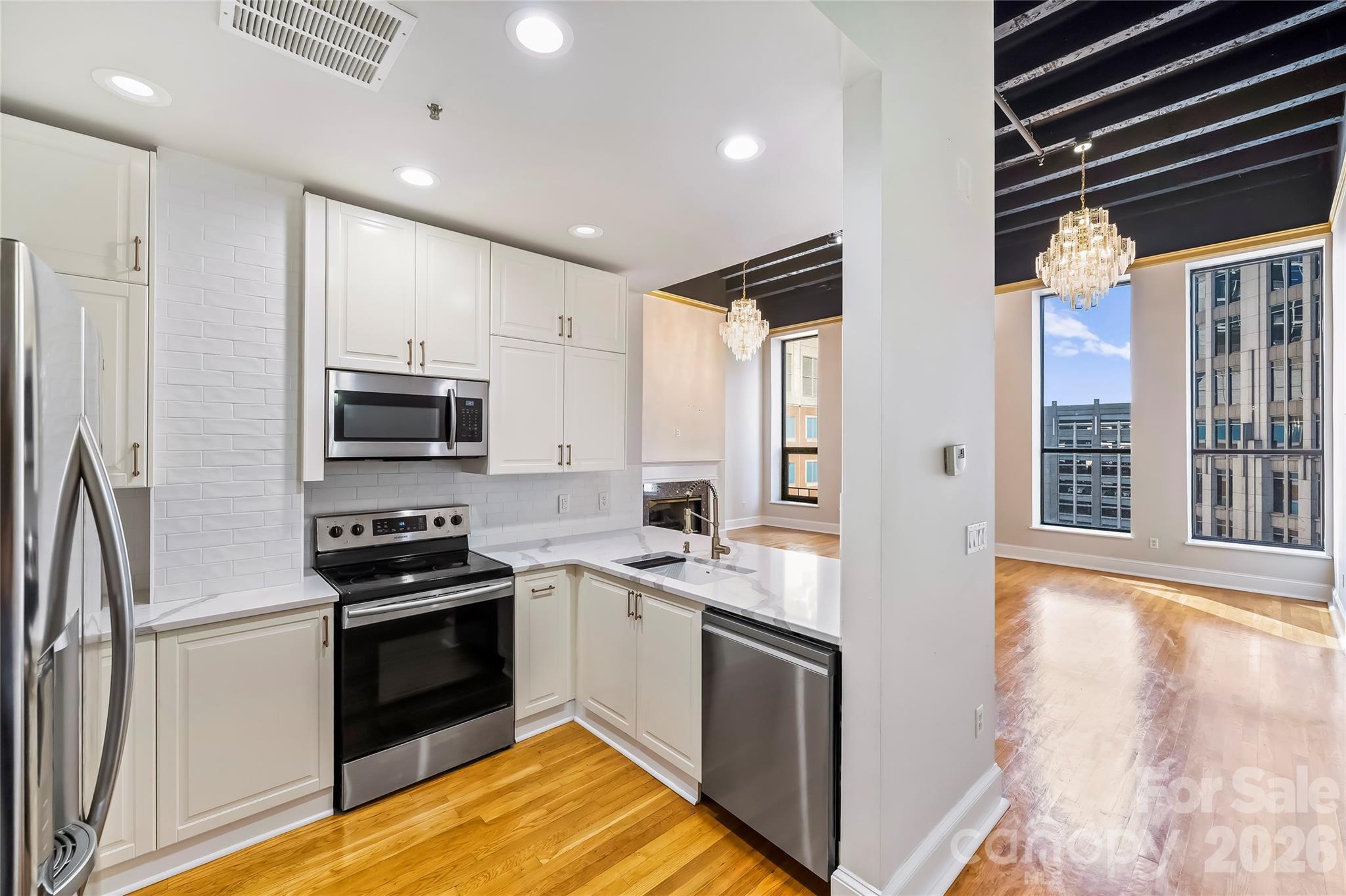 127 N Tryon Street Unit: 508