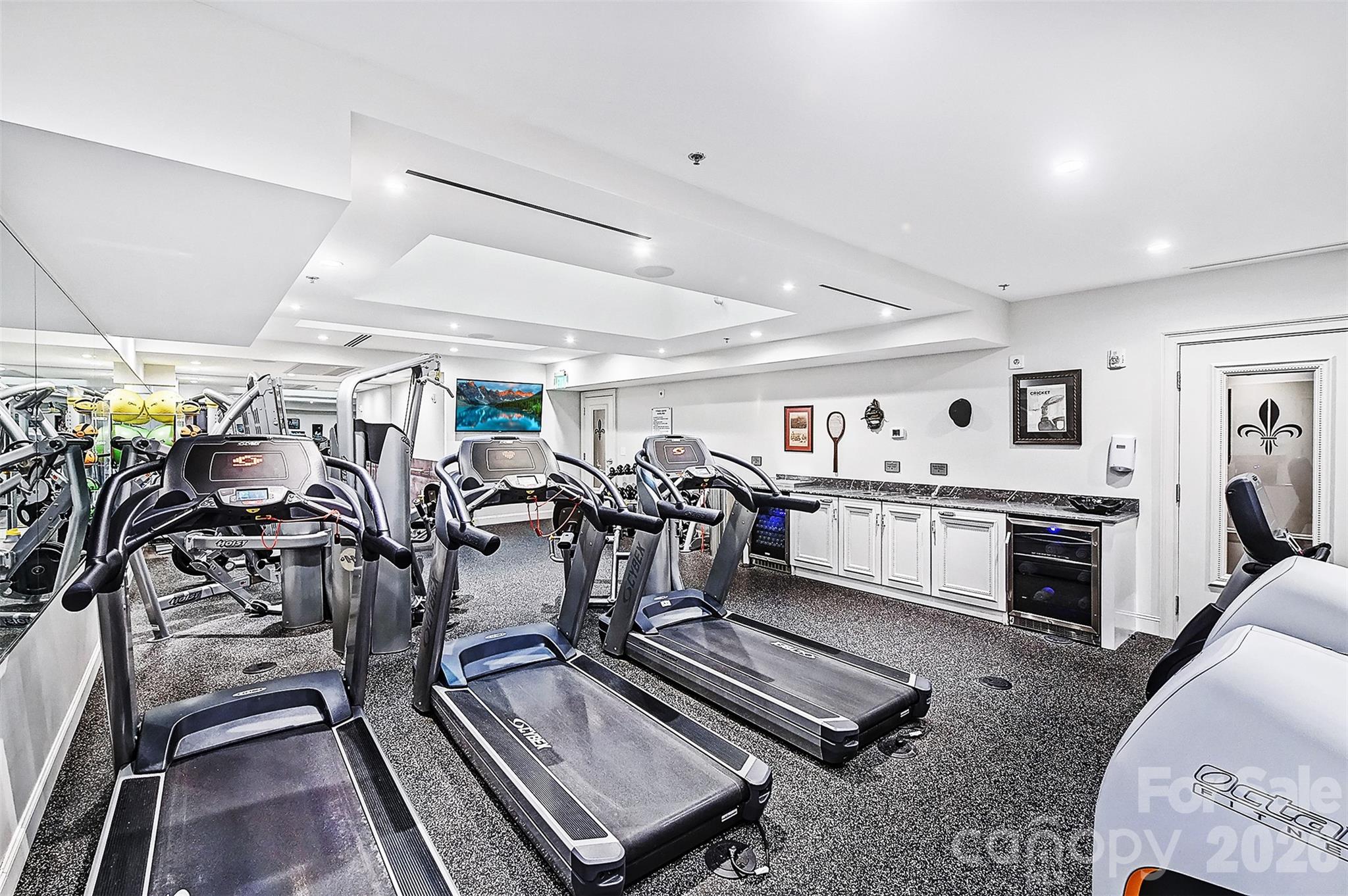 127 N Tryon Street Unit: 508