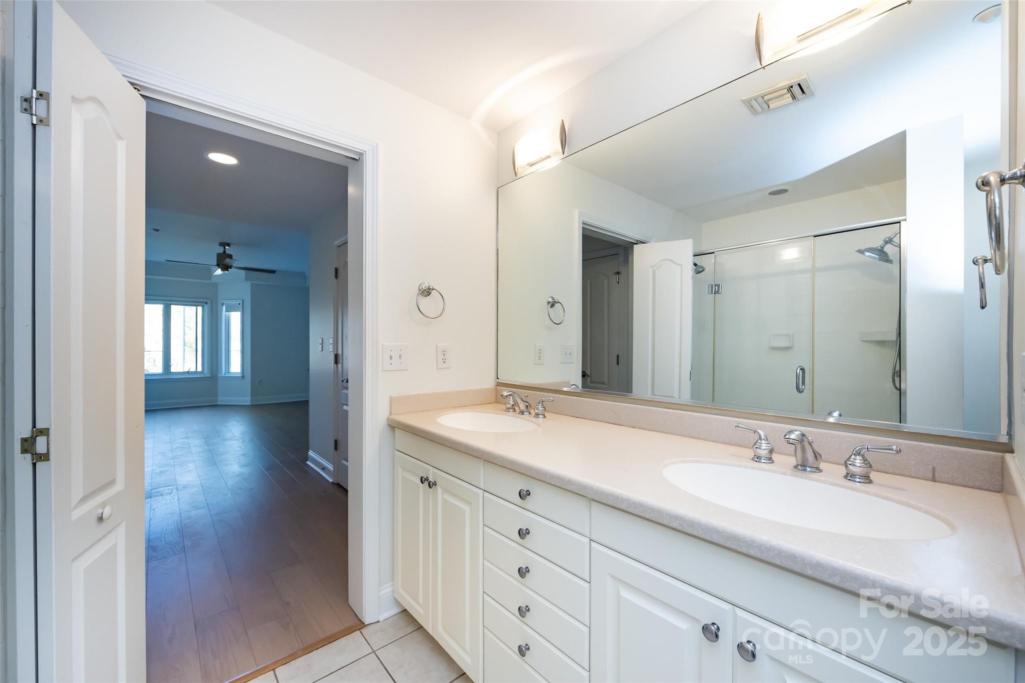 415 N Church Street Unit: 312