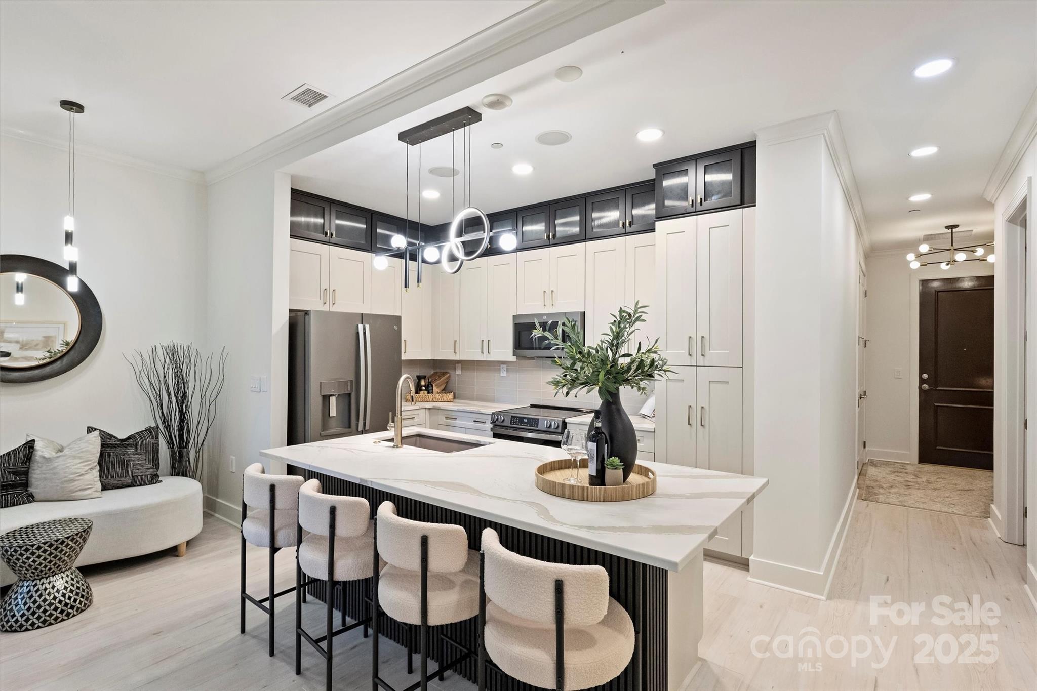 230 S Tryon Street Unit: 307