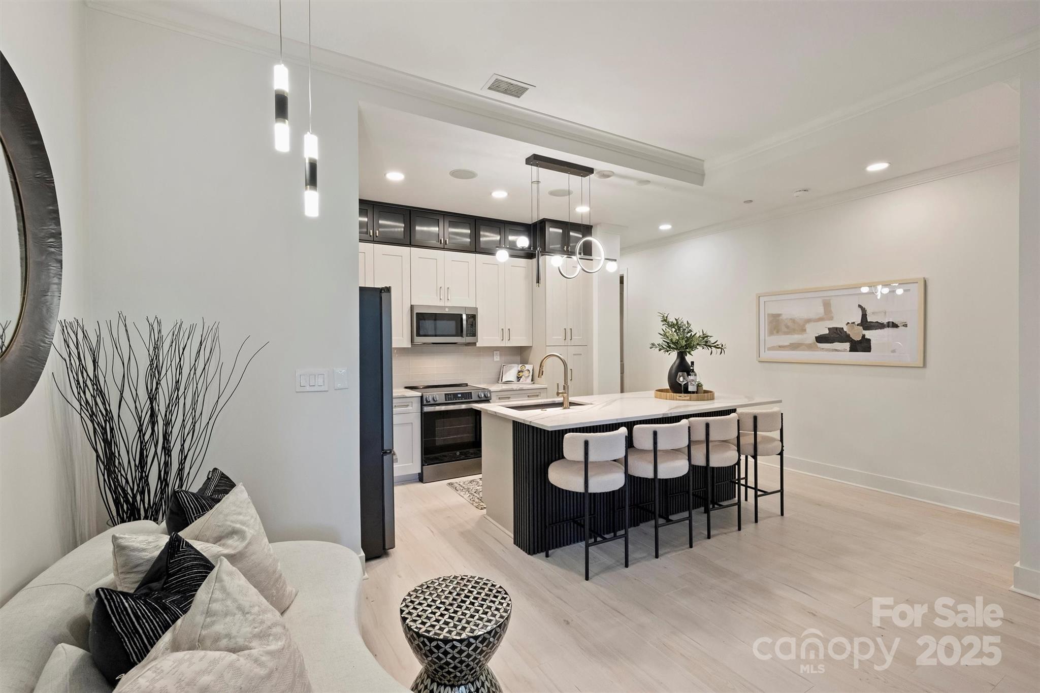 230 S Tryon Street Unit: 307