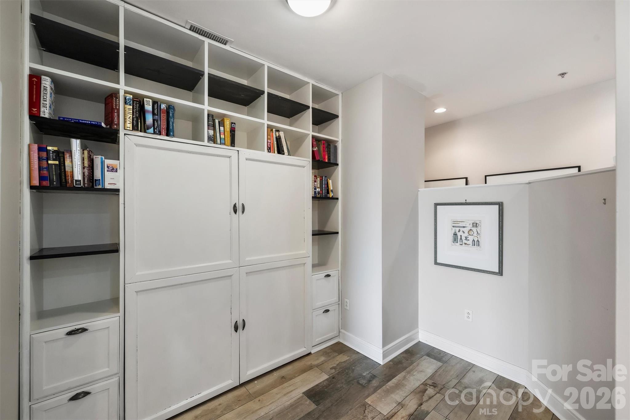 333 W Trade Street Unit: 2702