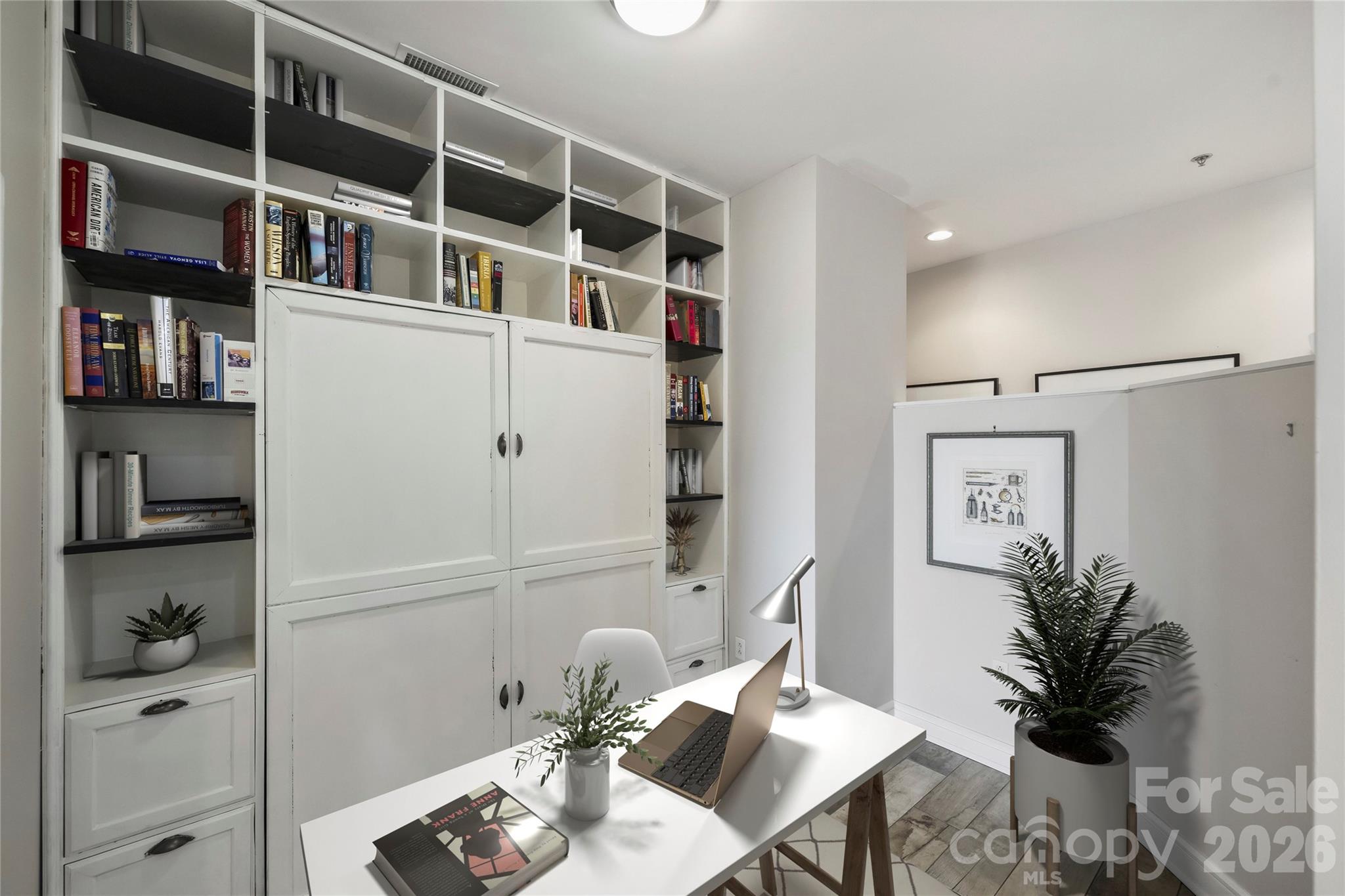 333 W Trade Street Unit: 2702