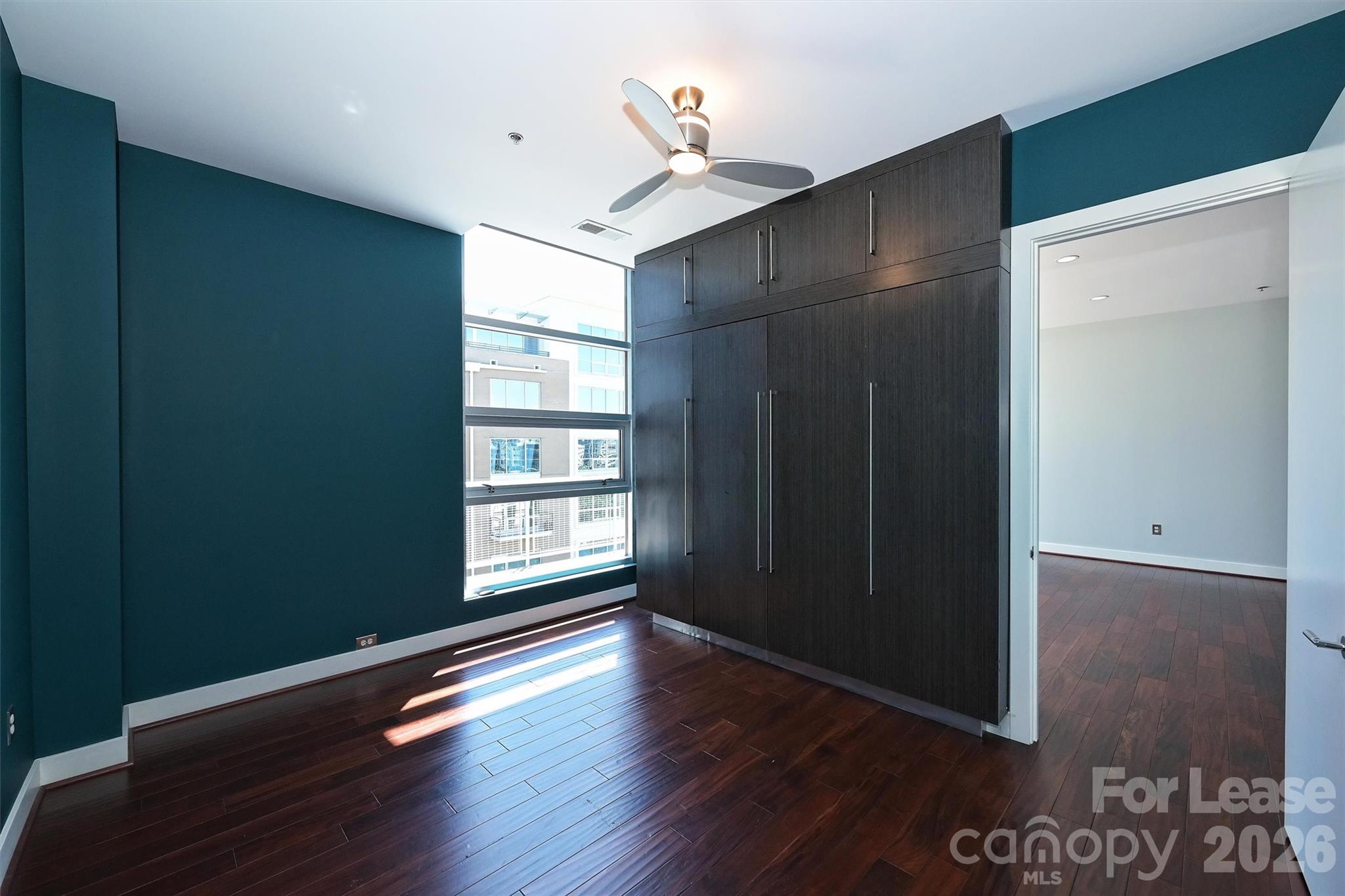 1100 Metropolitan Avenue Unit: 405