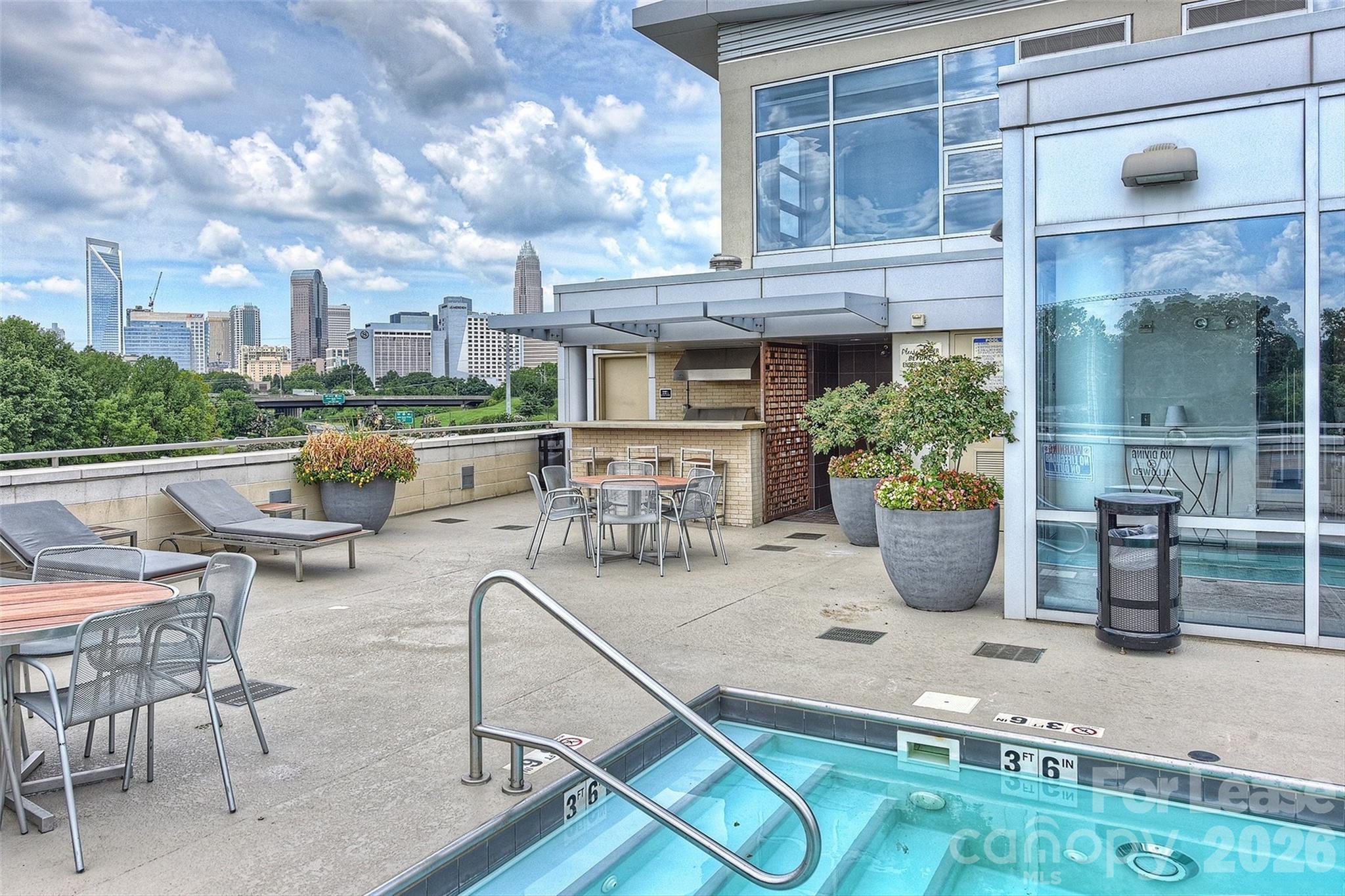 1100 Metropolitan Avenue Unit: 405