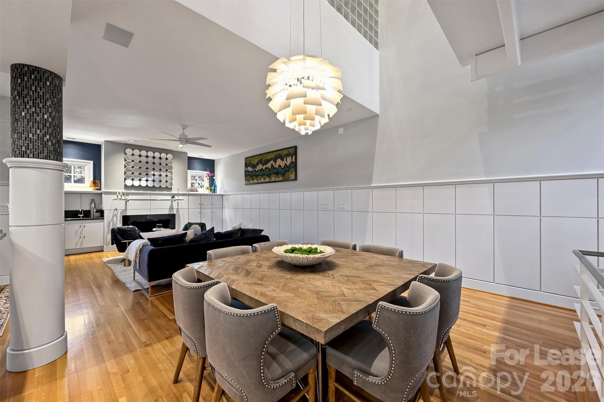 1124 Dilworth Crescent Row