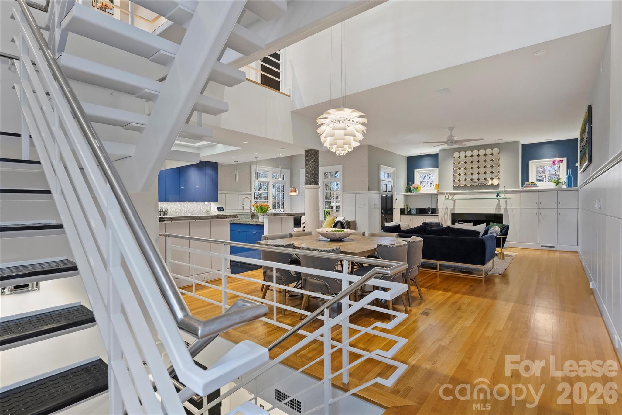 1124 Dilworth Crescent Row