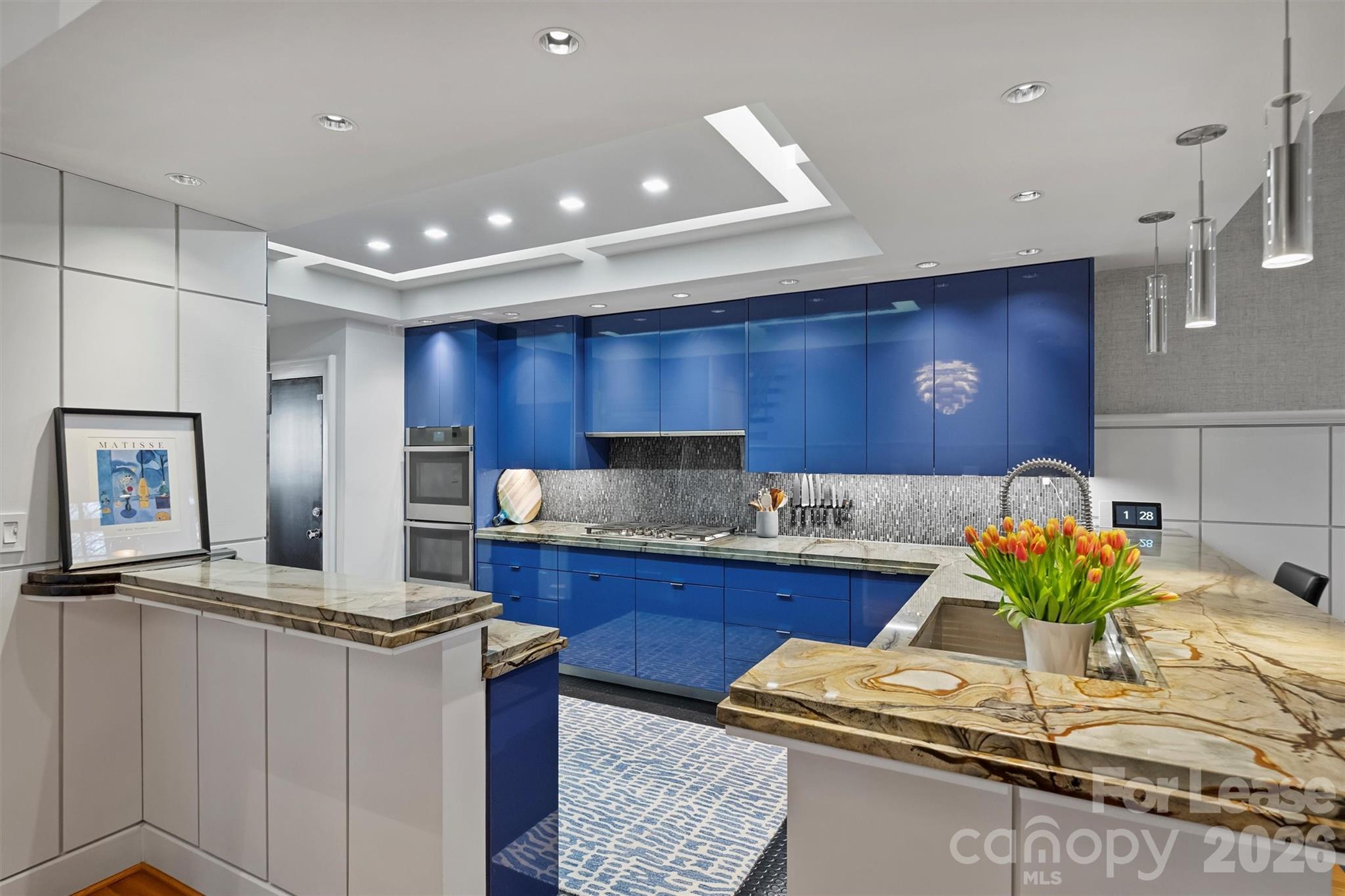 1124 Dilworth Crescent Row