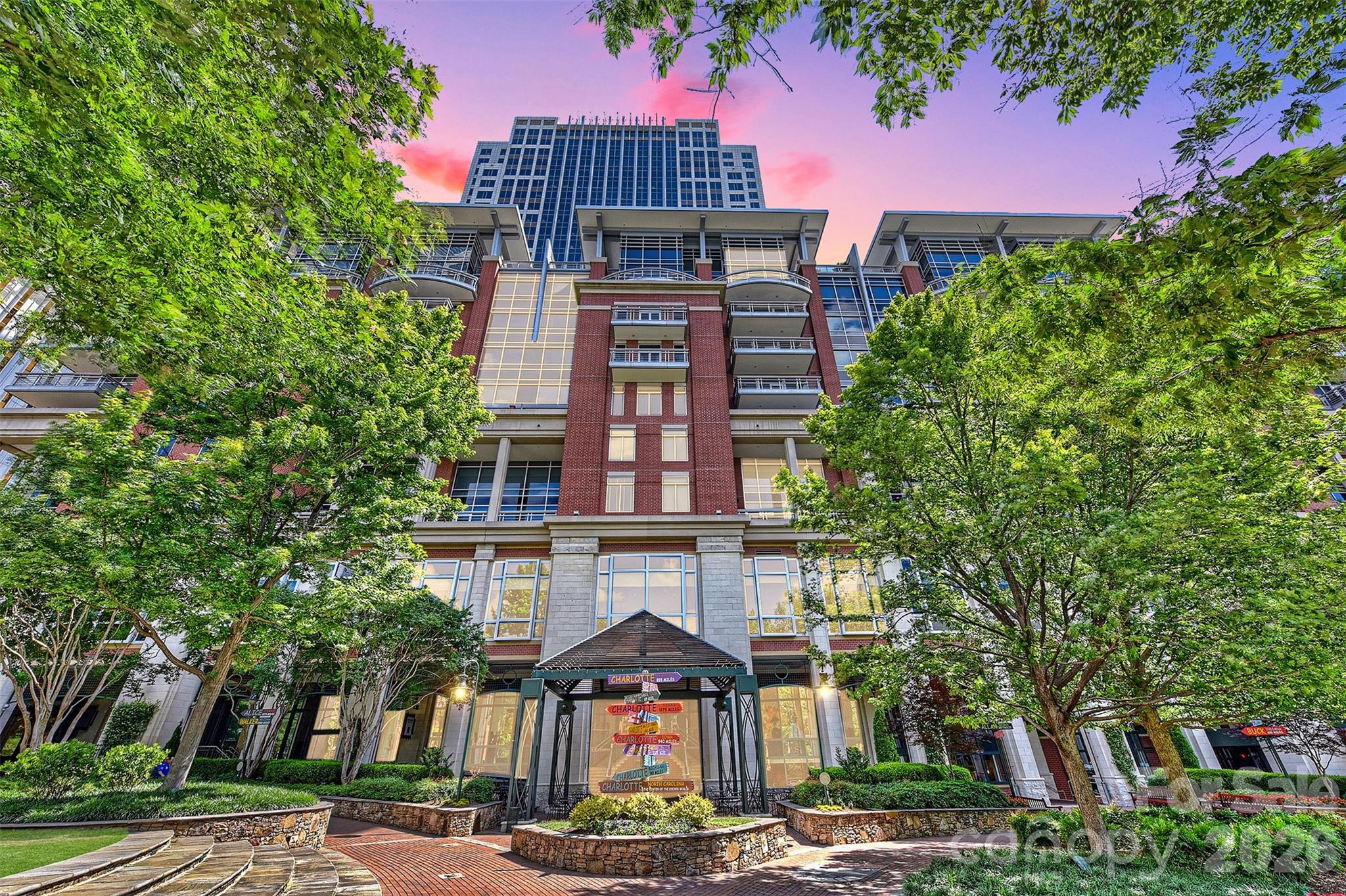 435 S Tryon Street Unit: 703