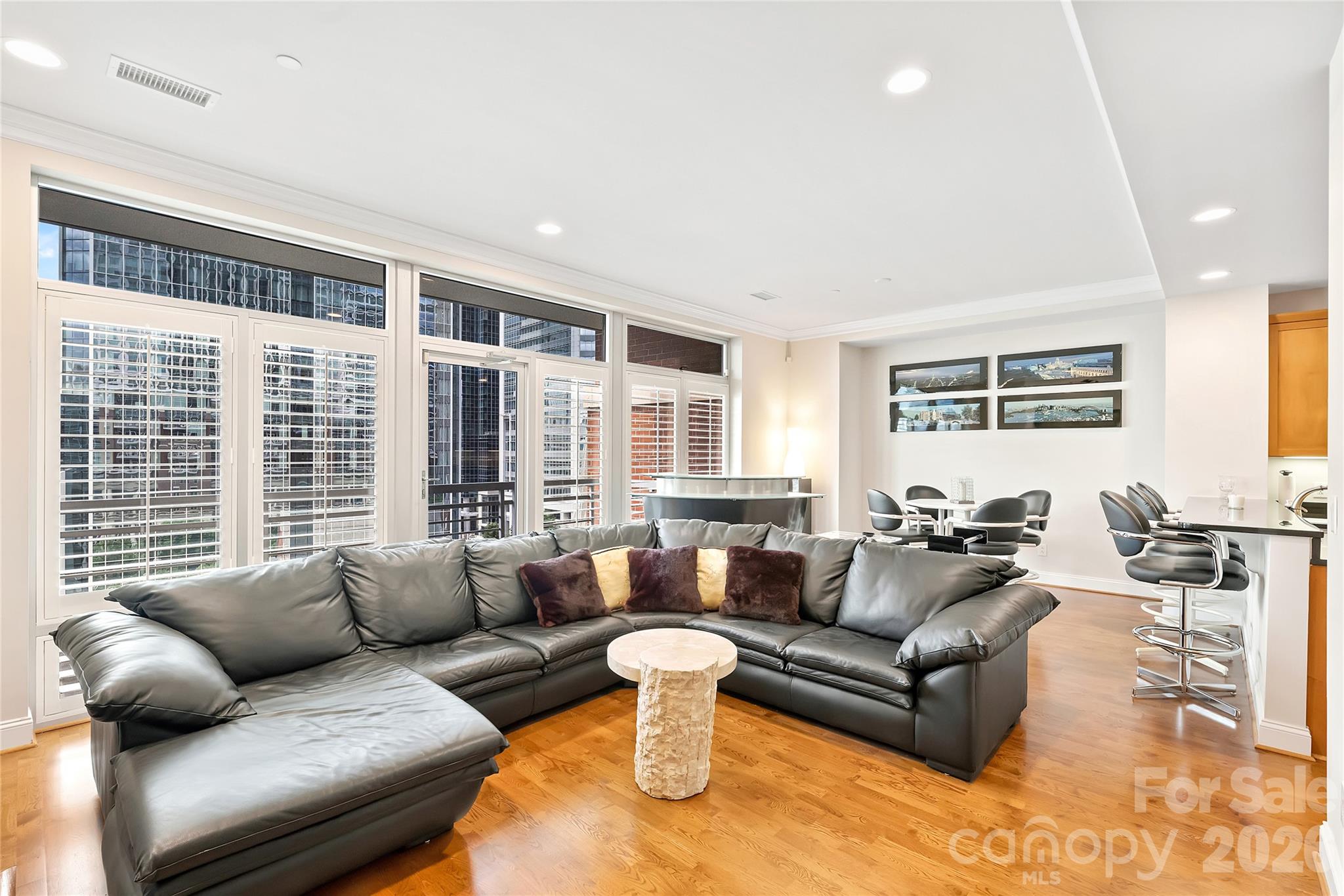 435 S Tryon Street Unit: 703