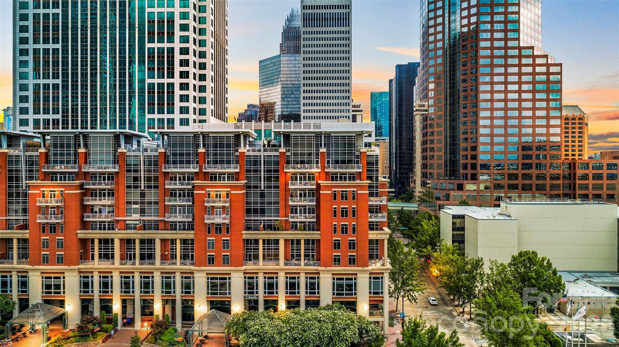 435 S Tryon Street Unit: 703