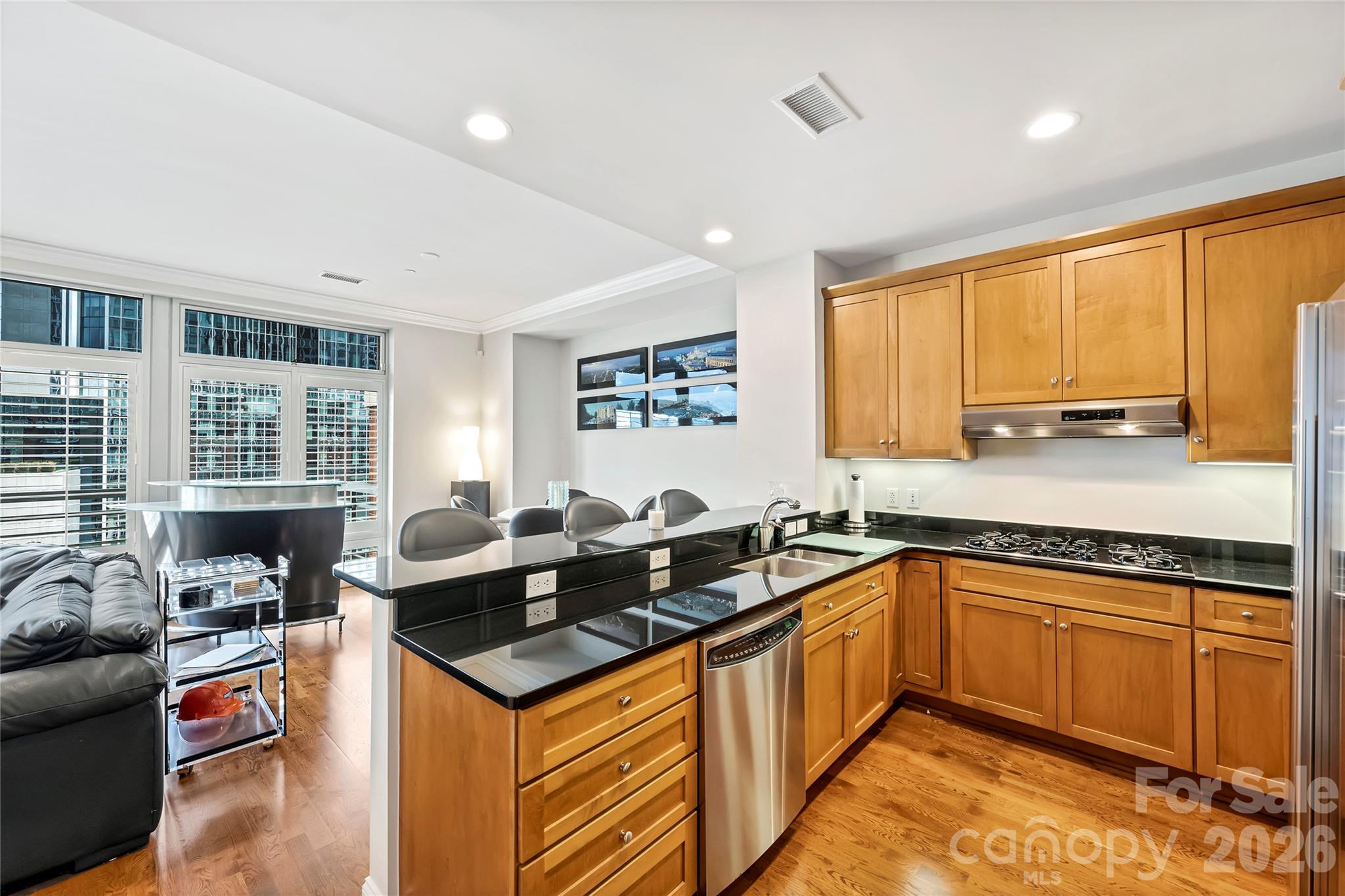 435 S Tryon Street Unit: 703