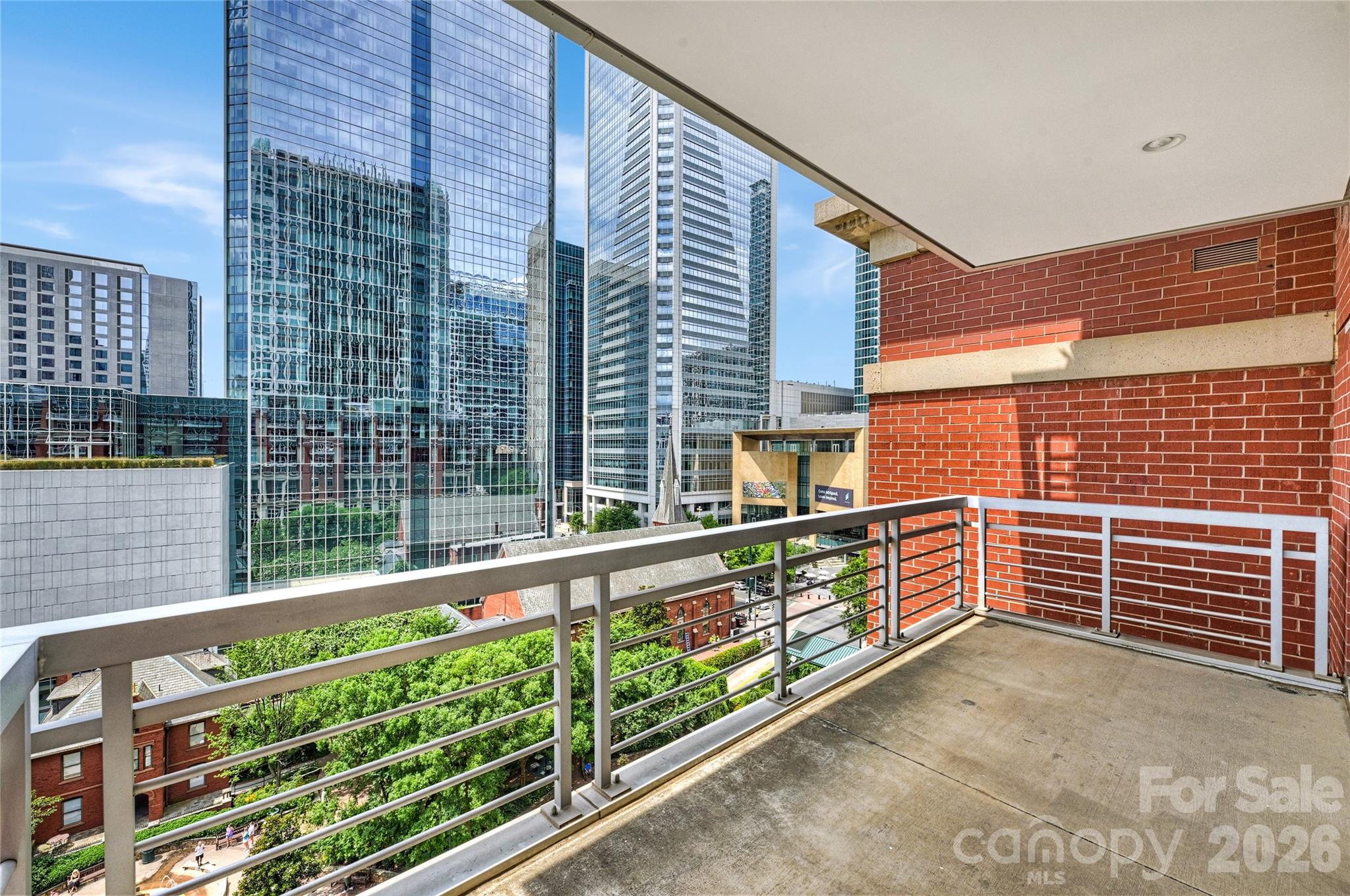 435 S Tryon Street Unit: 703