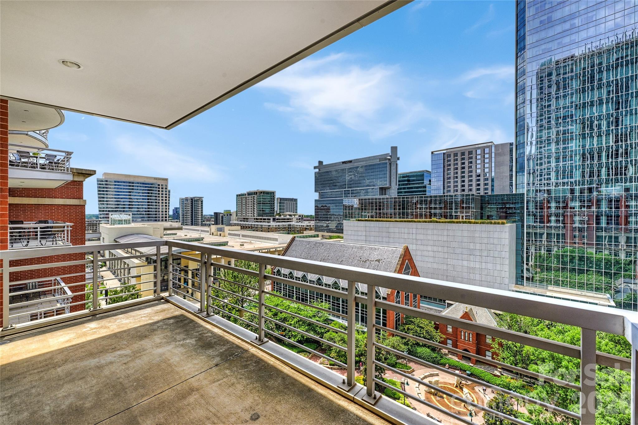435 S Tryon Street Unit: 703