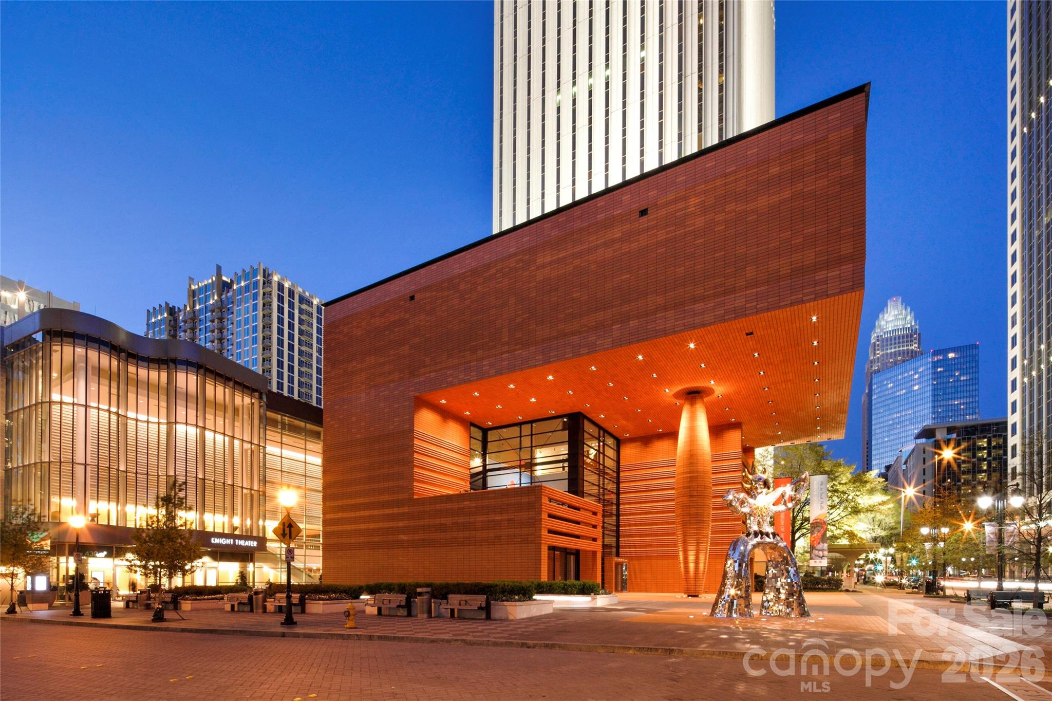 435 S Tryon Street Unit: 703