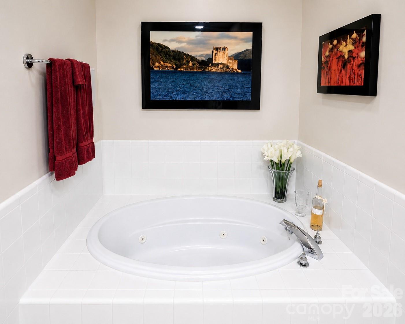 435 S Tryon Street Unit: 703