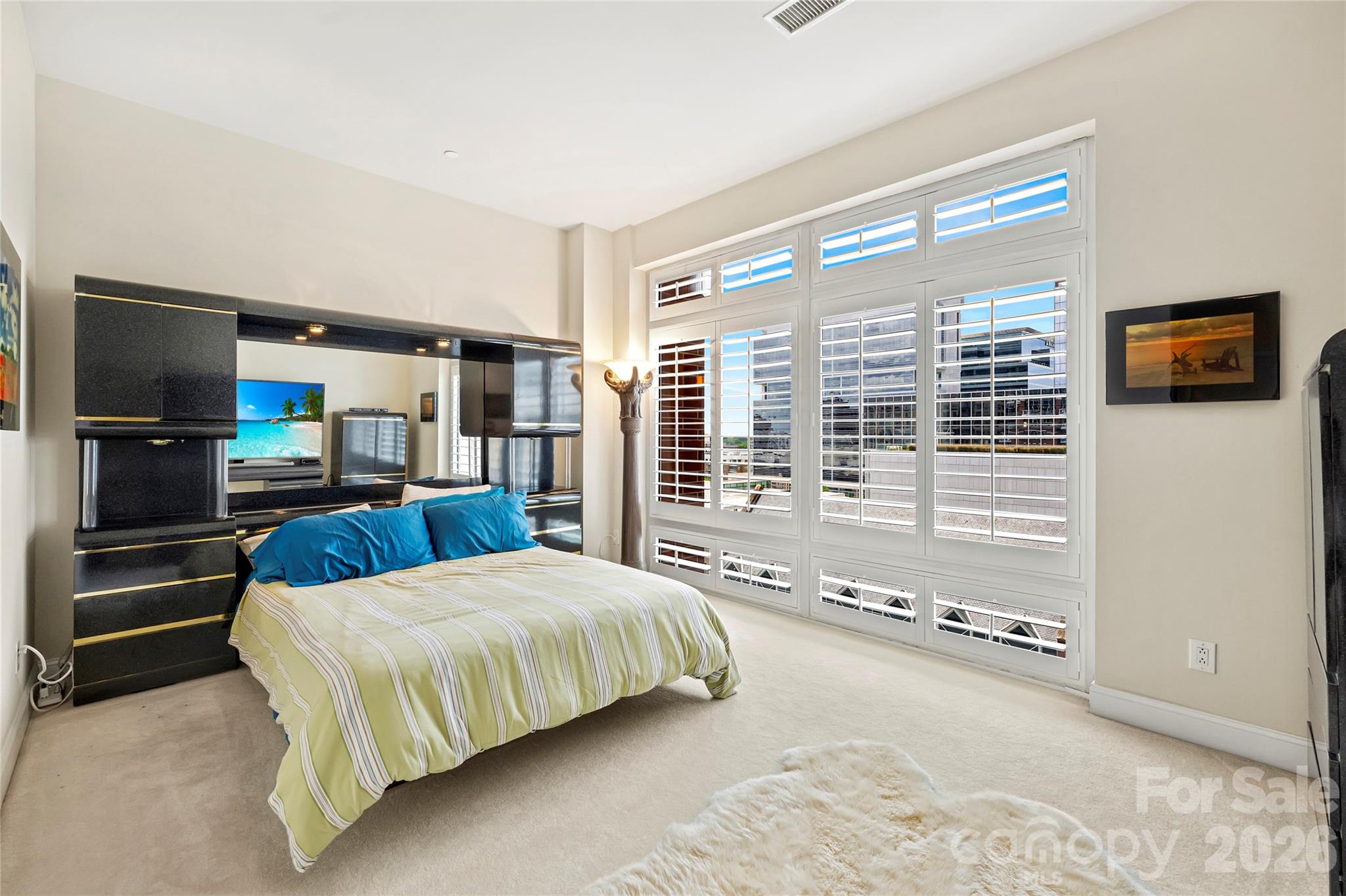435 S Tryon Street Unit: 703