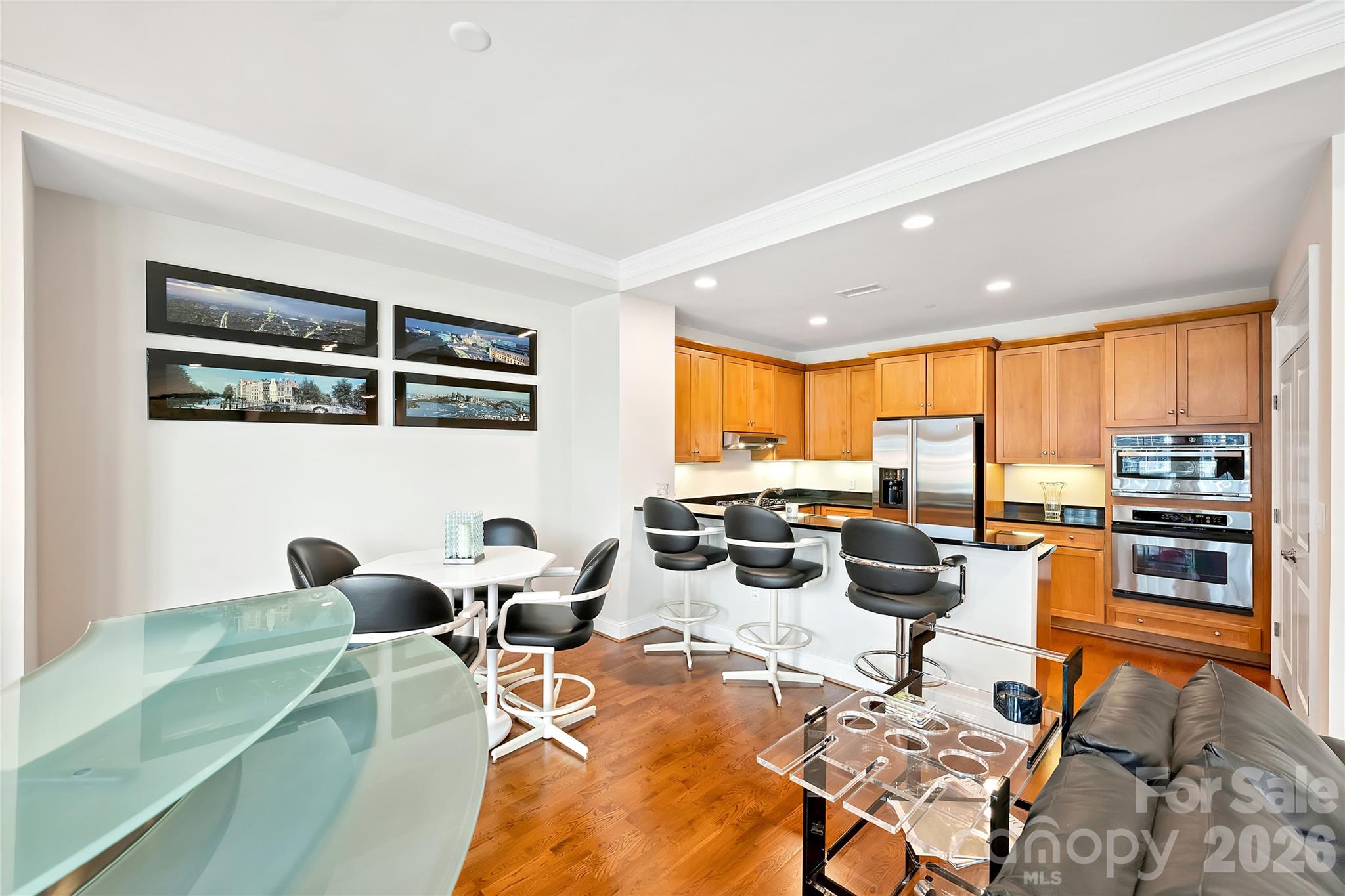 435 S Tryon Street Unit: 703