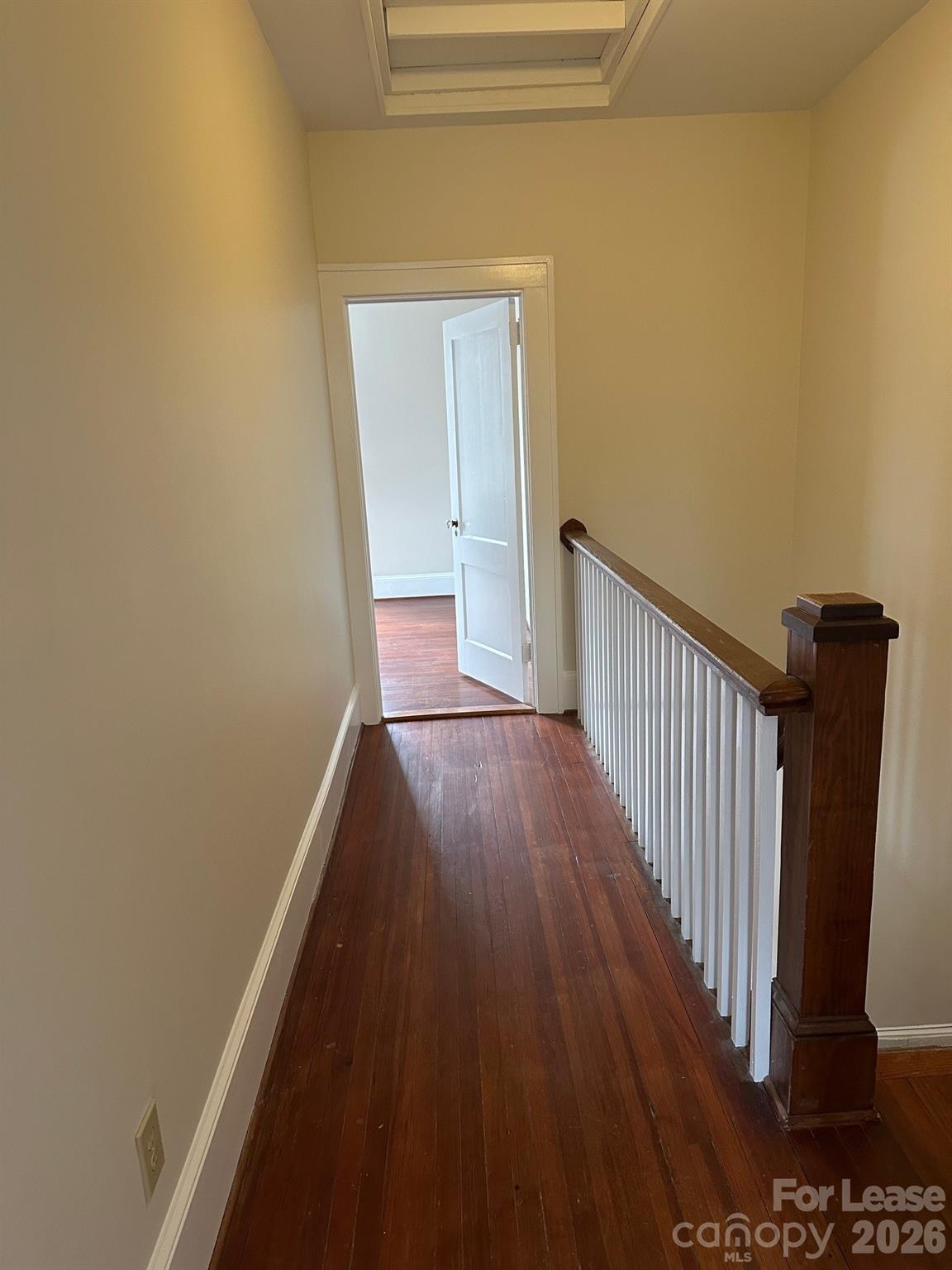 407 W 9th Street Unit: B