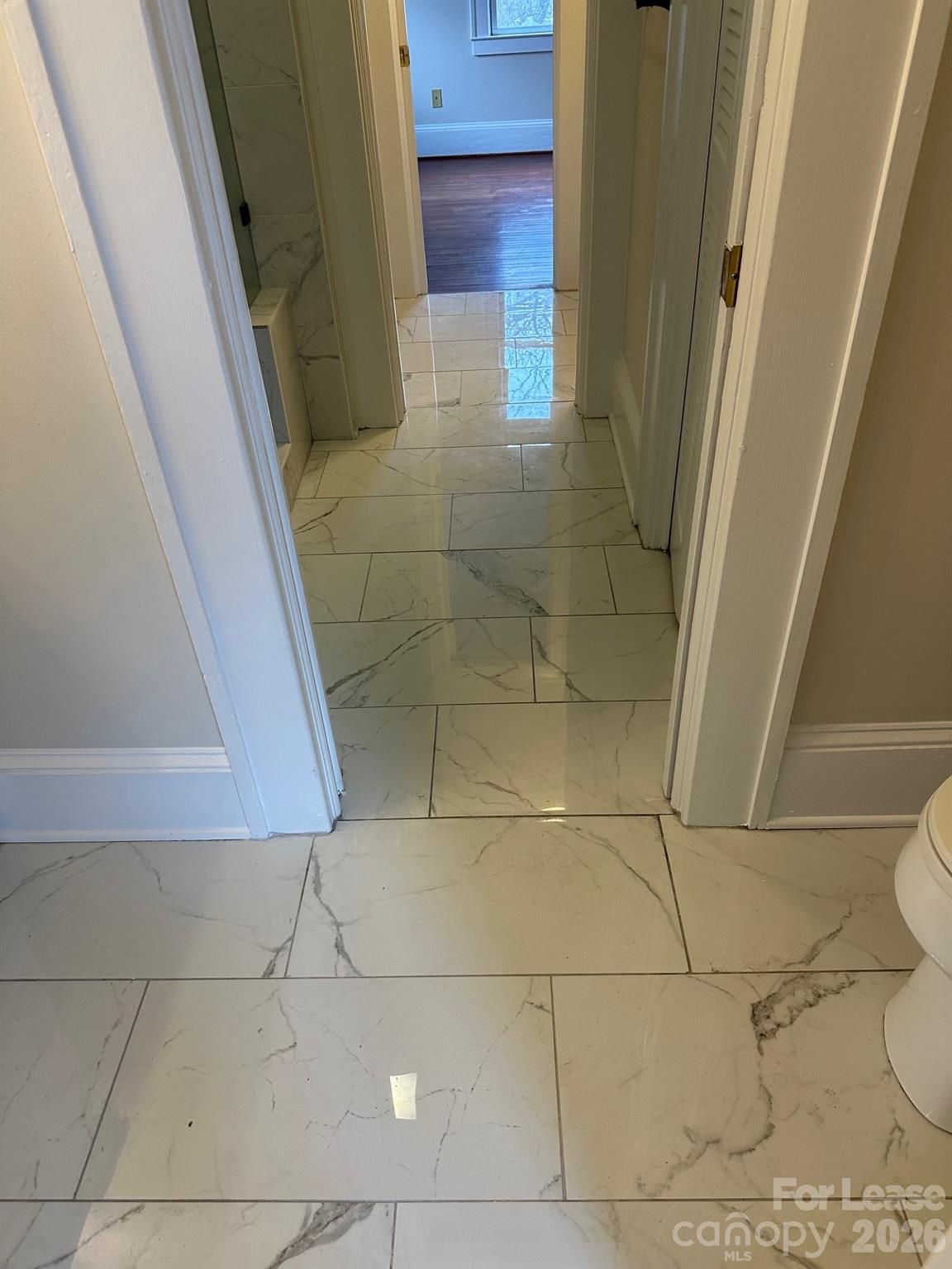 407 W 9th Street Unit: B