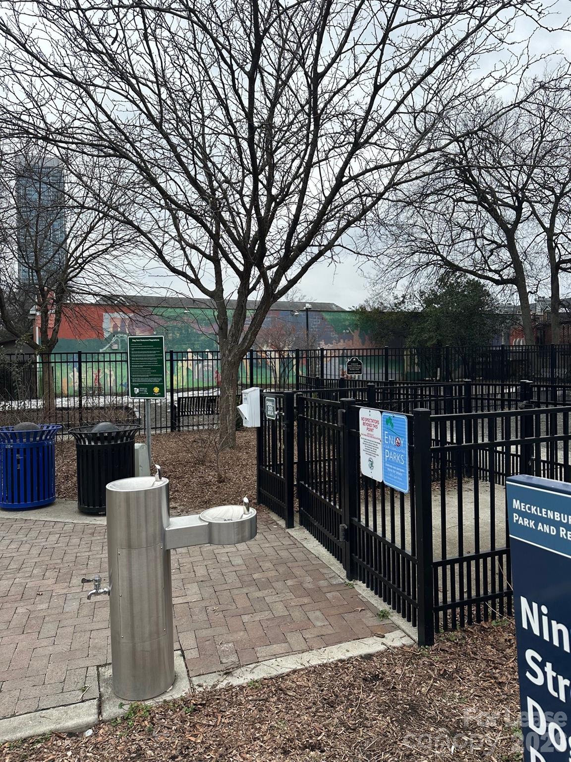 407 W 9th Street Unit: B