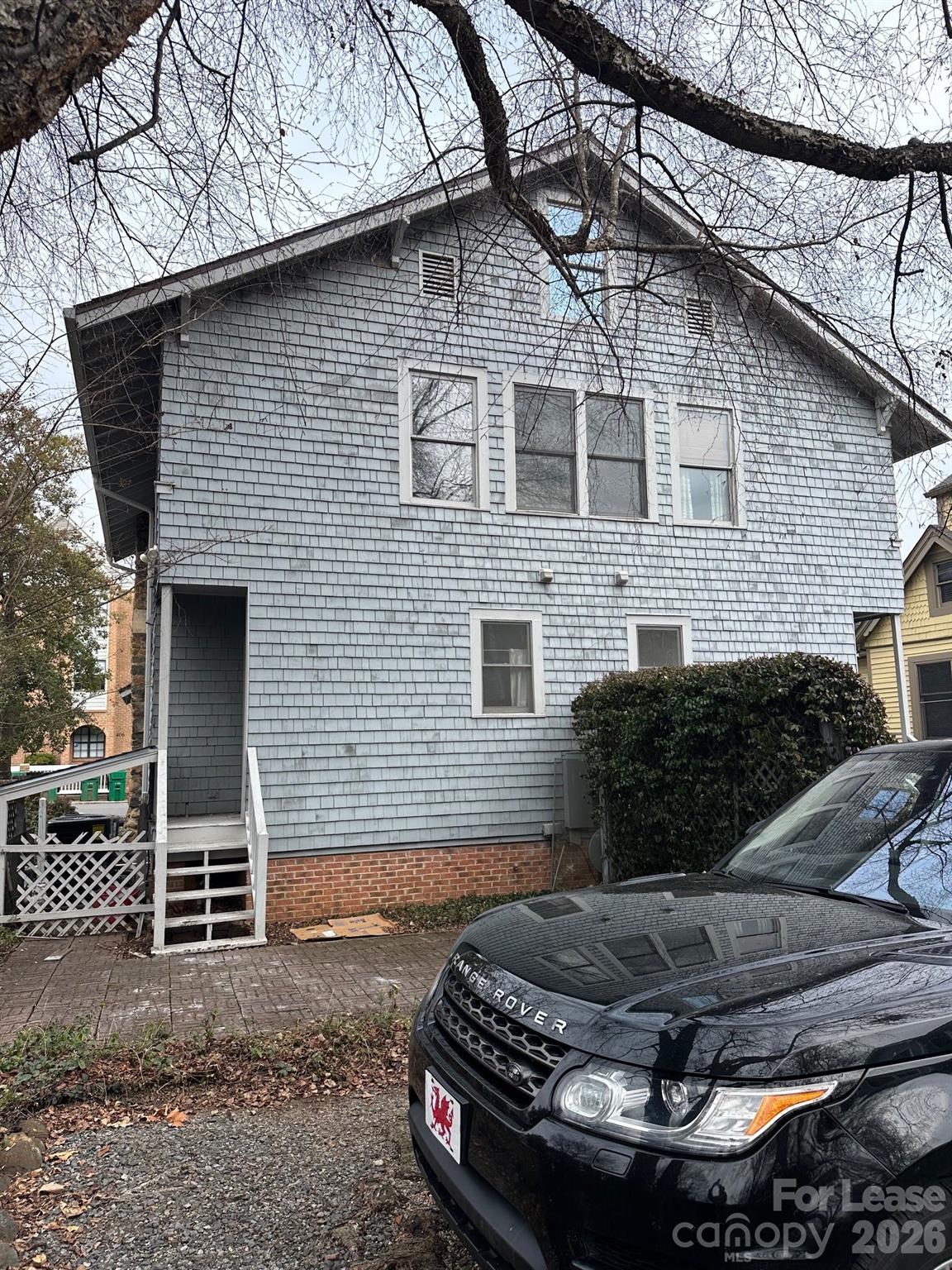 407 W 9th Street Unit: B