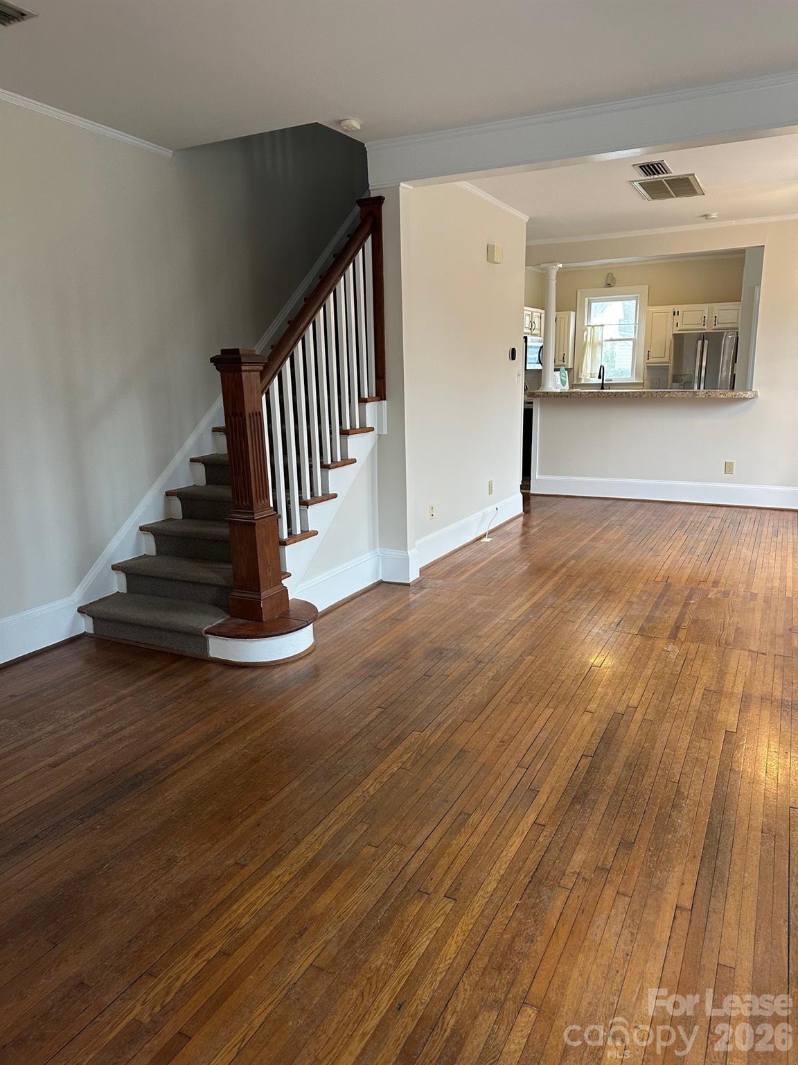 407 W 9th Street Unit: B