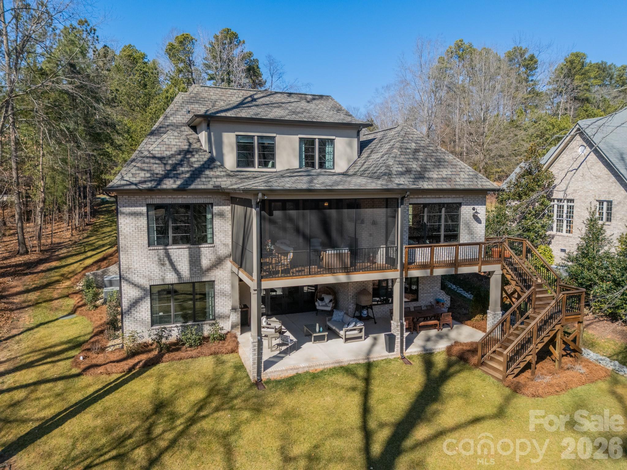 1521 Reflection Pointe Boulevard