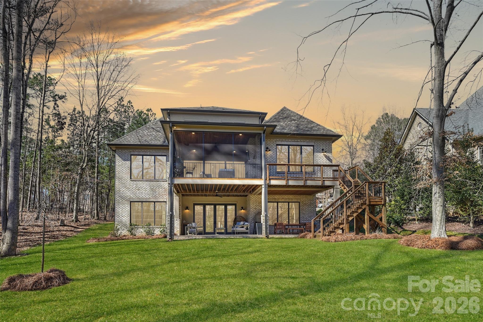 1521 Reflection Pointe Boulevard