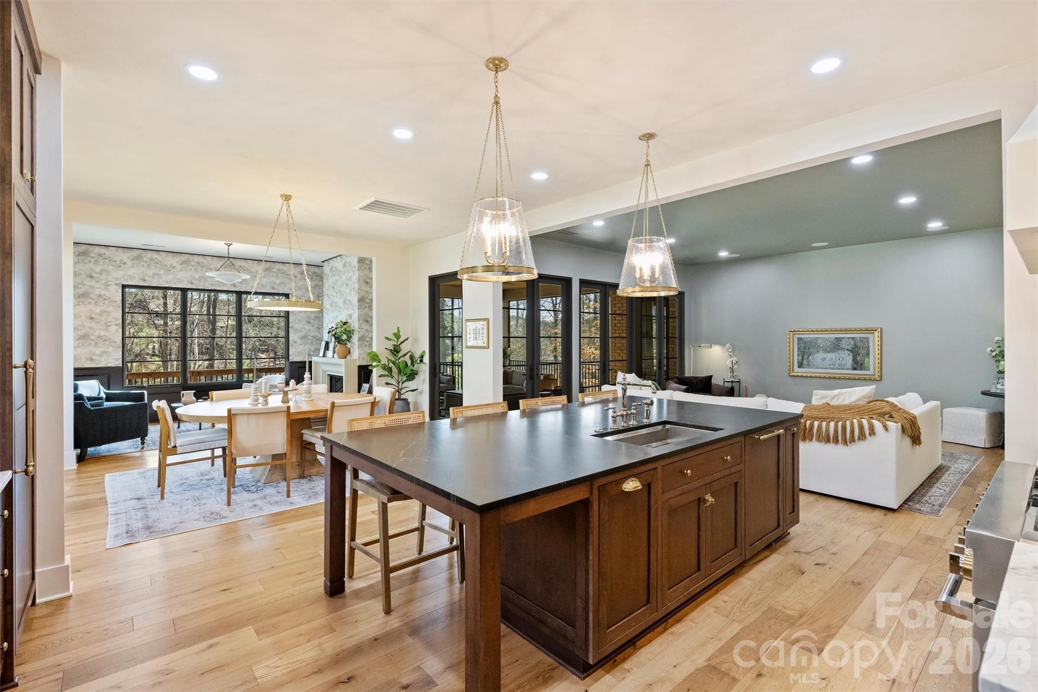 1521 Reflection Pointe Boulevard