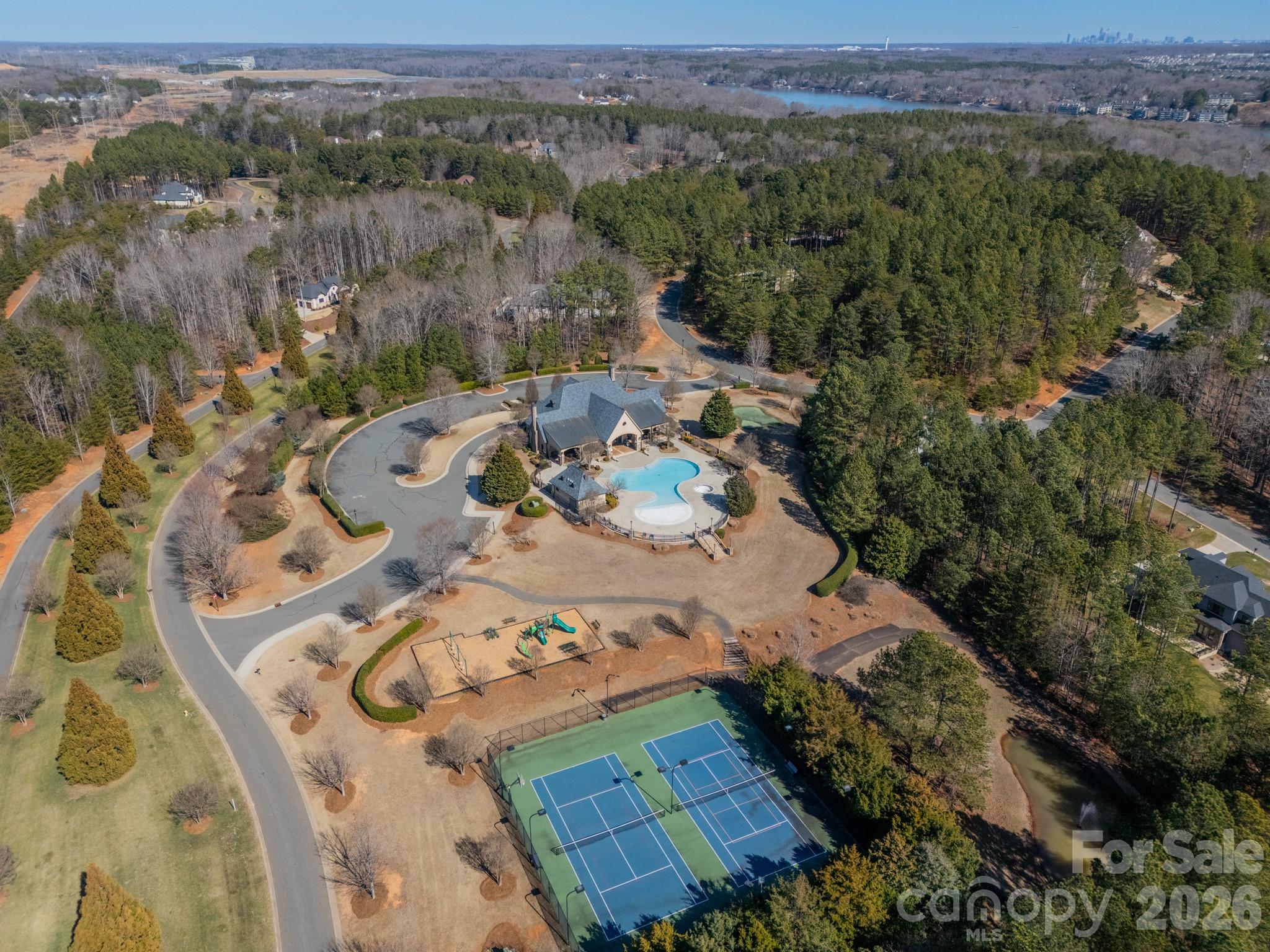 1521 Reflection Pointe Boulevard