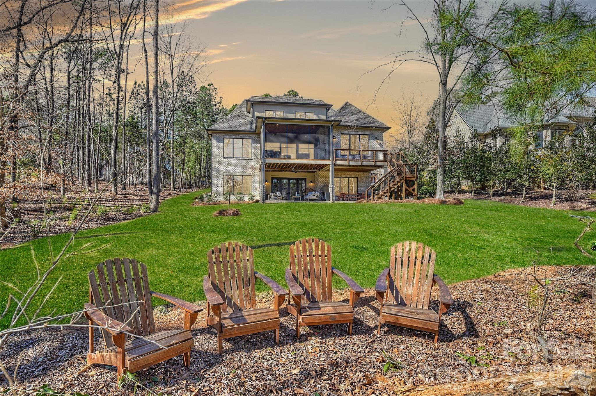 1521 Reflection Pointe Boulevard