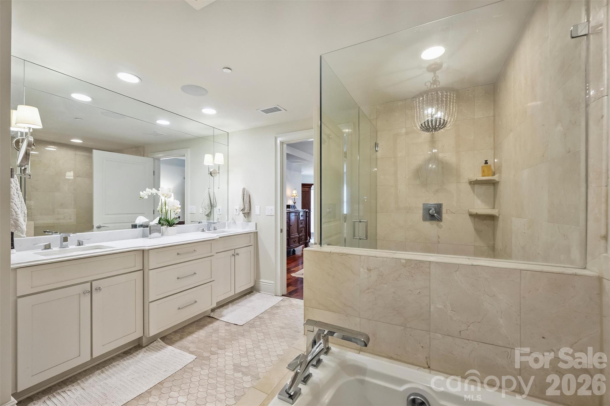 520 E Martin Luther King Jr Boulevard Unit: 701