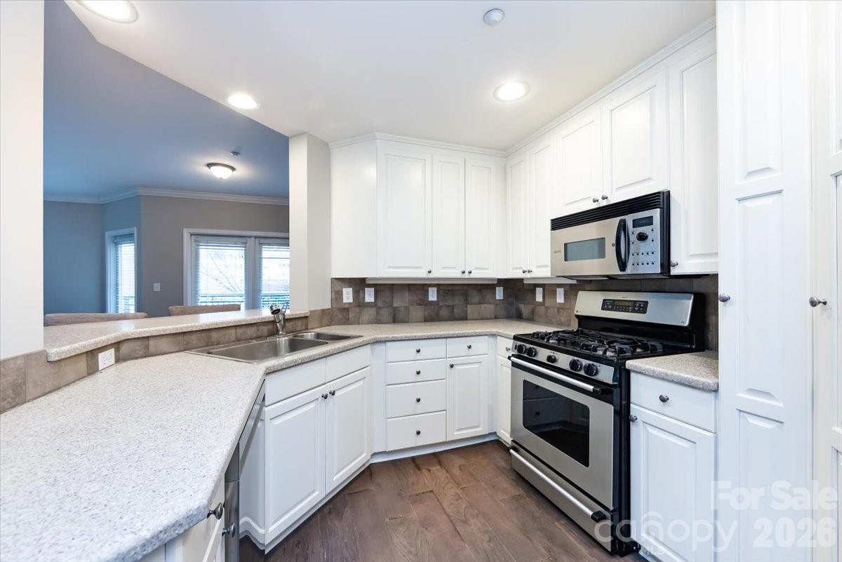 415 N Church Street Unit: 209