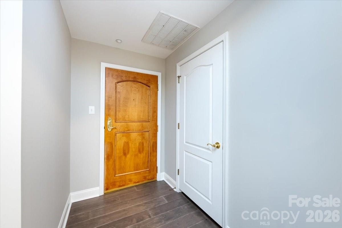 415 N Church Street Unit: 209