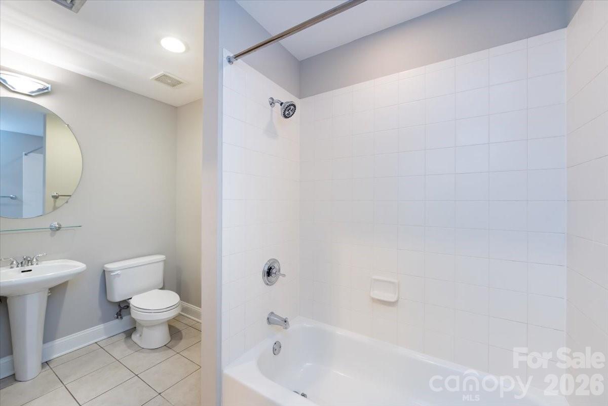 415 N Church Street Unit: 209