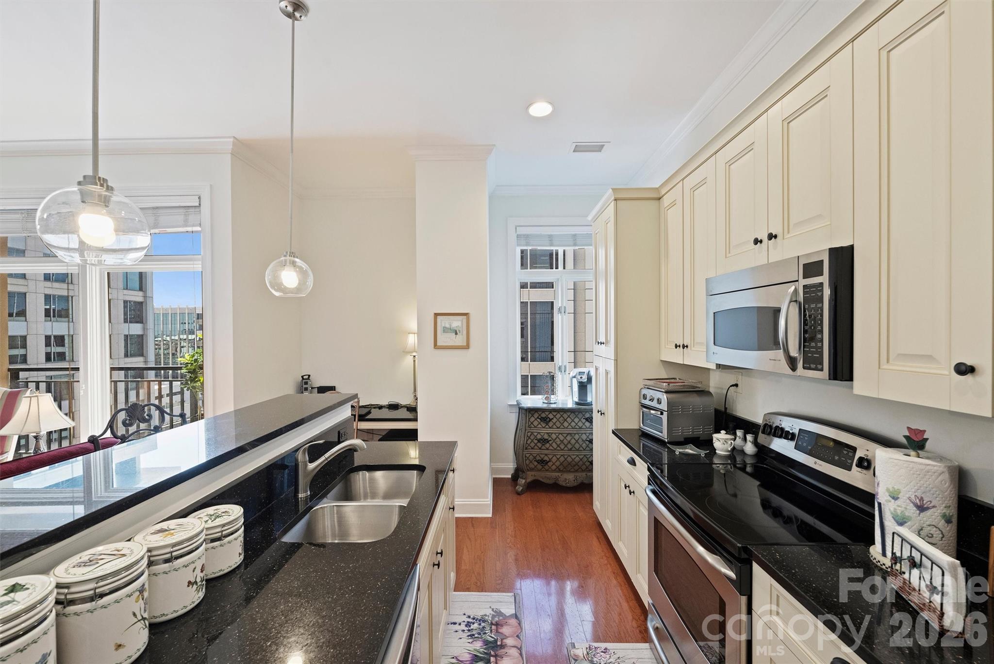 230 S Tryon Street Unit: 908