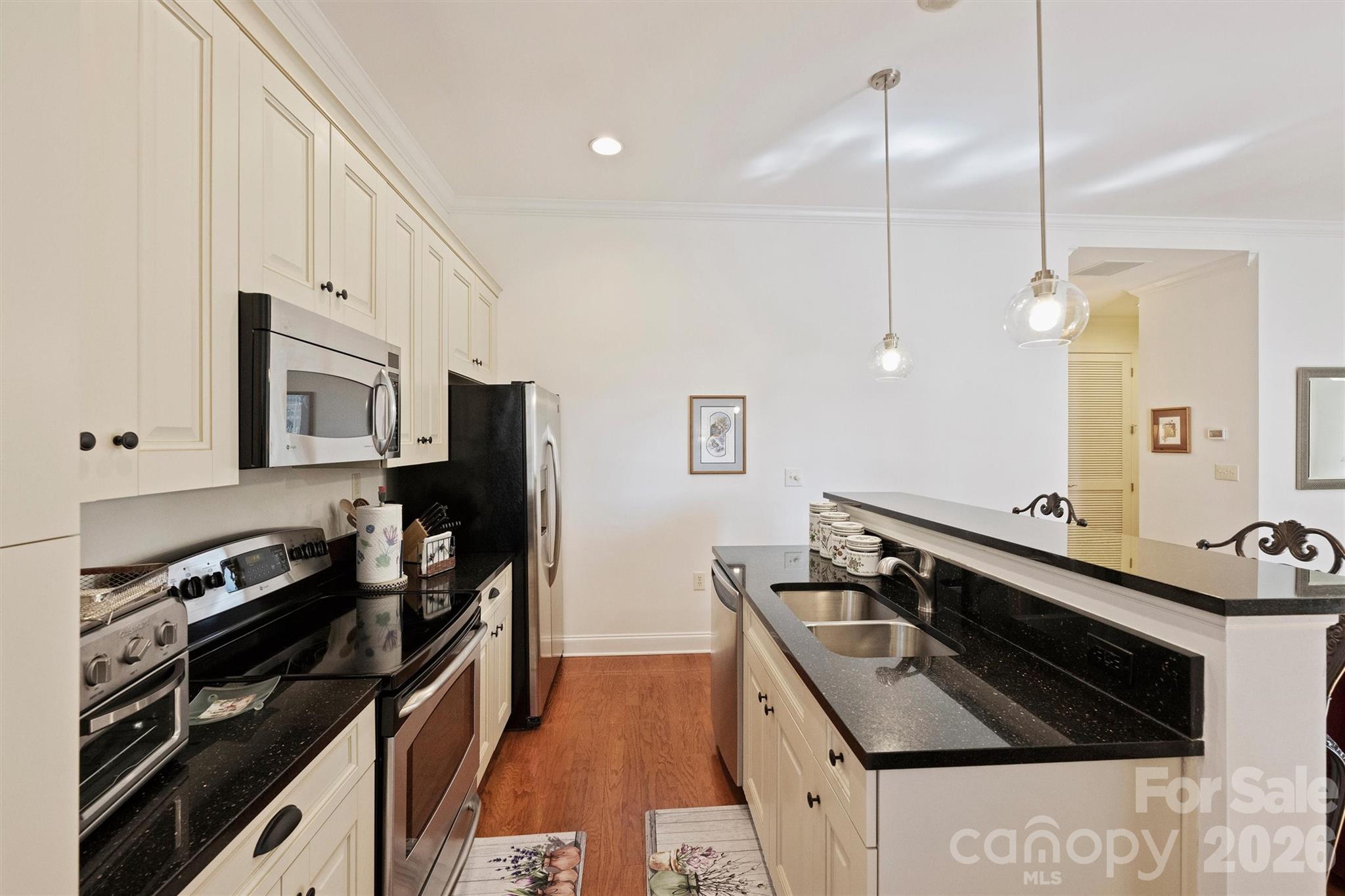 230 S Tryon Street Unit: 908