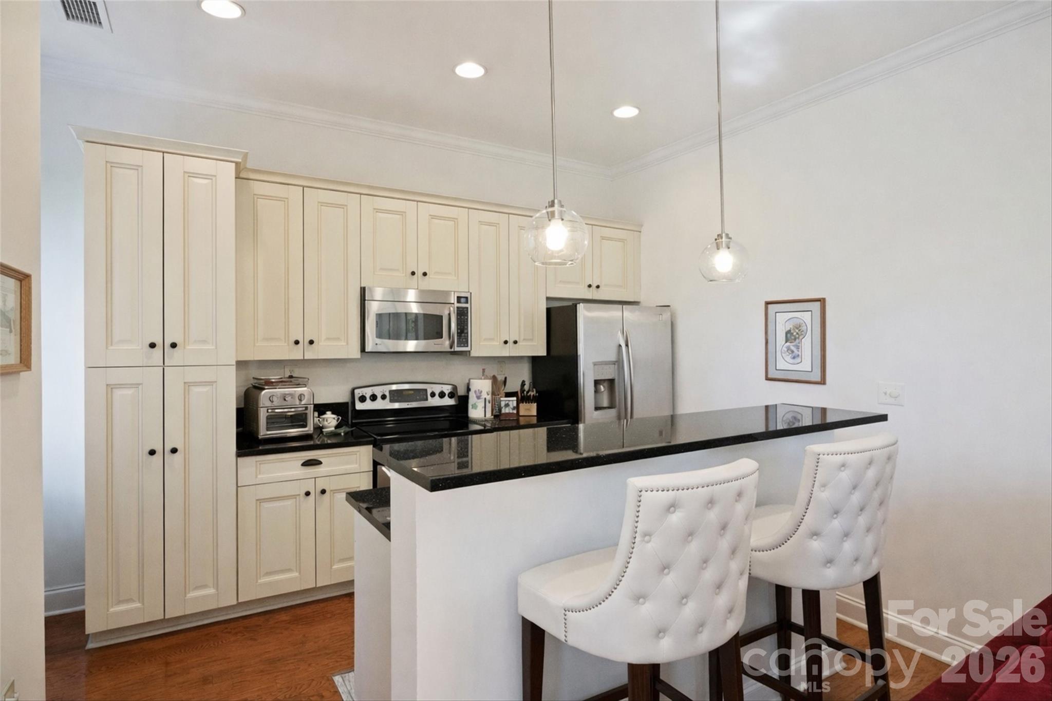 230 S Tryon Street Unit: 908