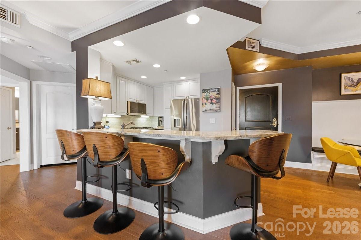 401 N Church Street Unit: 506