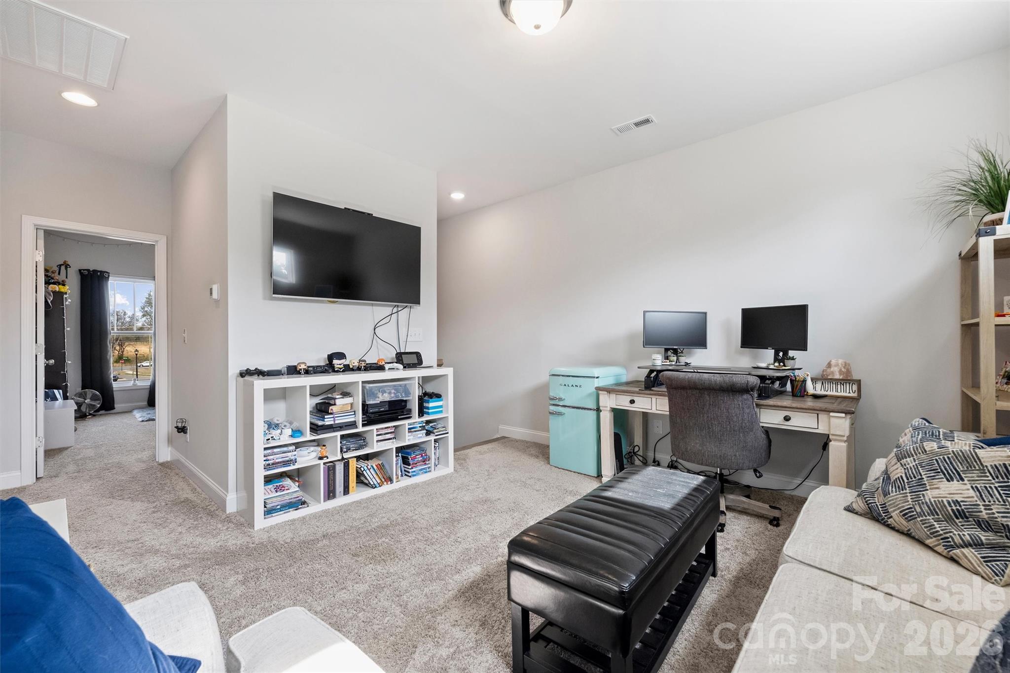 10195 Rainier Trail Drive NW