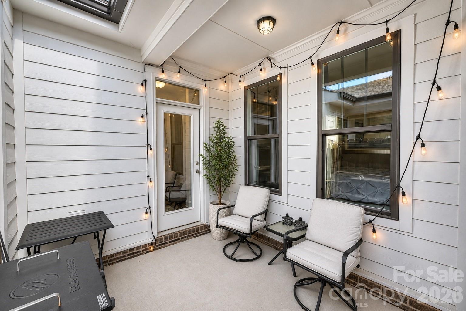 10195 Rainier Trail Drive NW