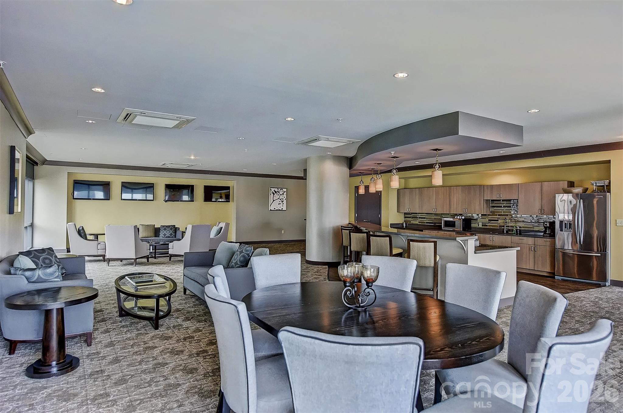 222 S Caldwell Street Unit: 1612