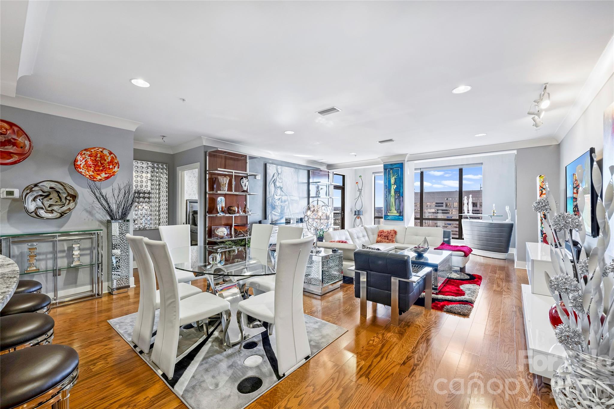 222 S Caldwell Street Unit: 1612