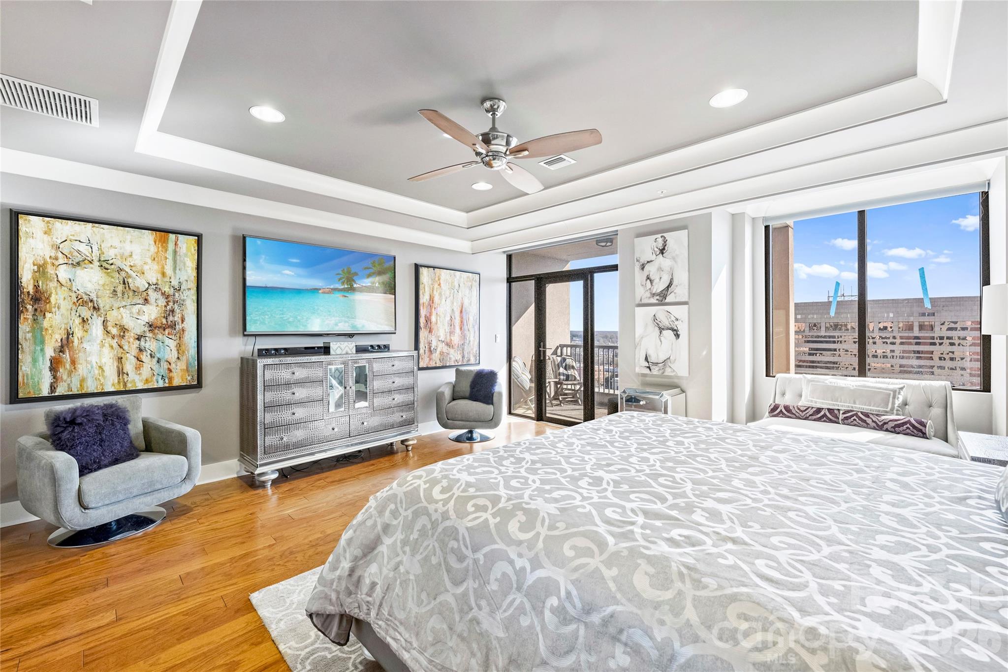 222 S Caldwell Street Unit: 1612