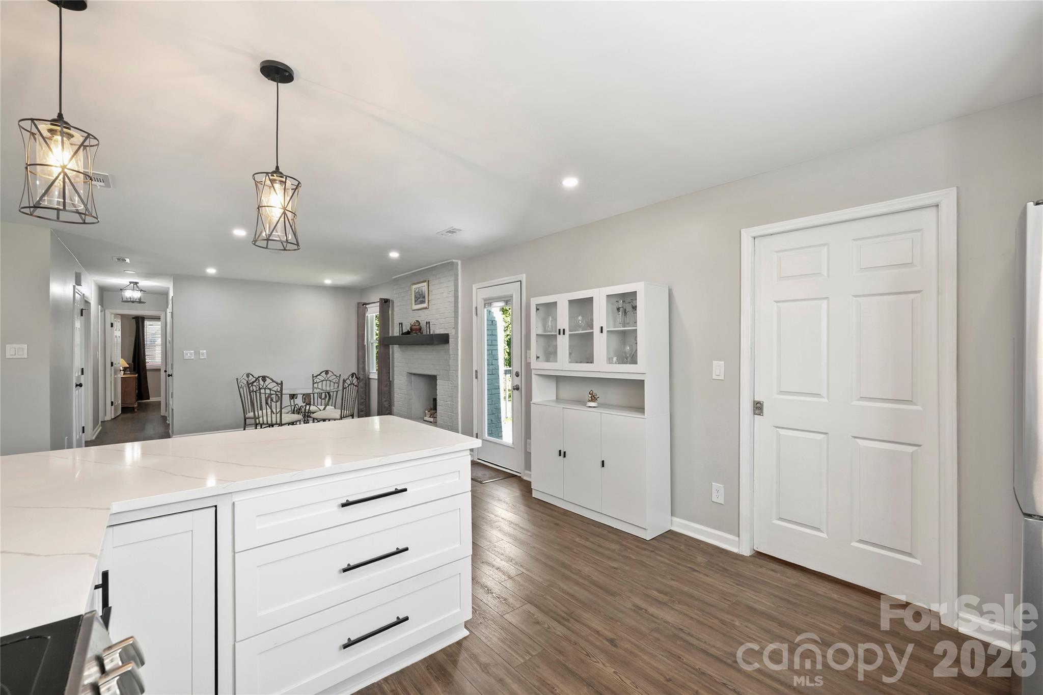 3724 Cobbleridge Drive