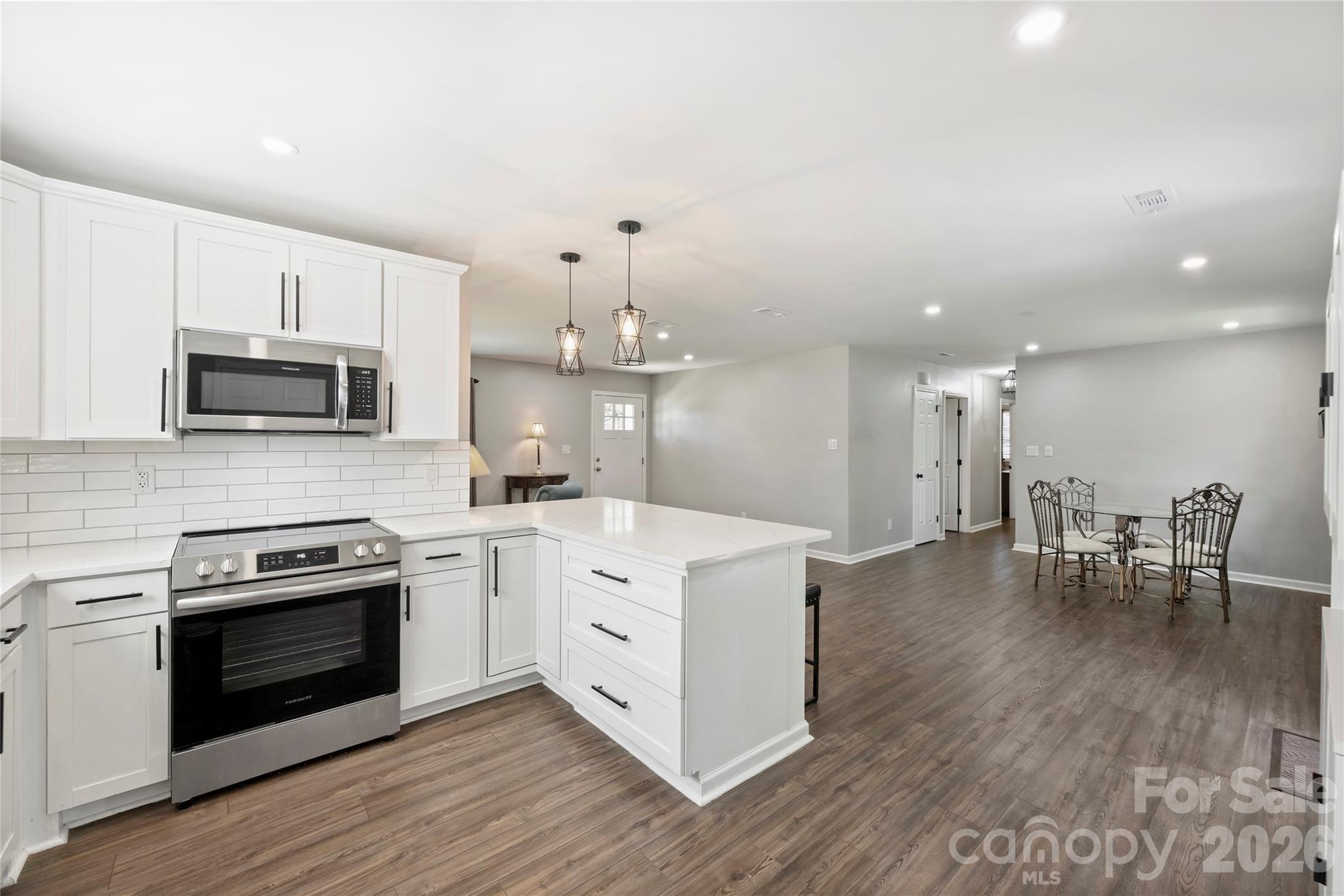 3724 Cobbleridge Drive