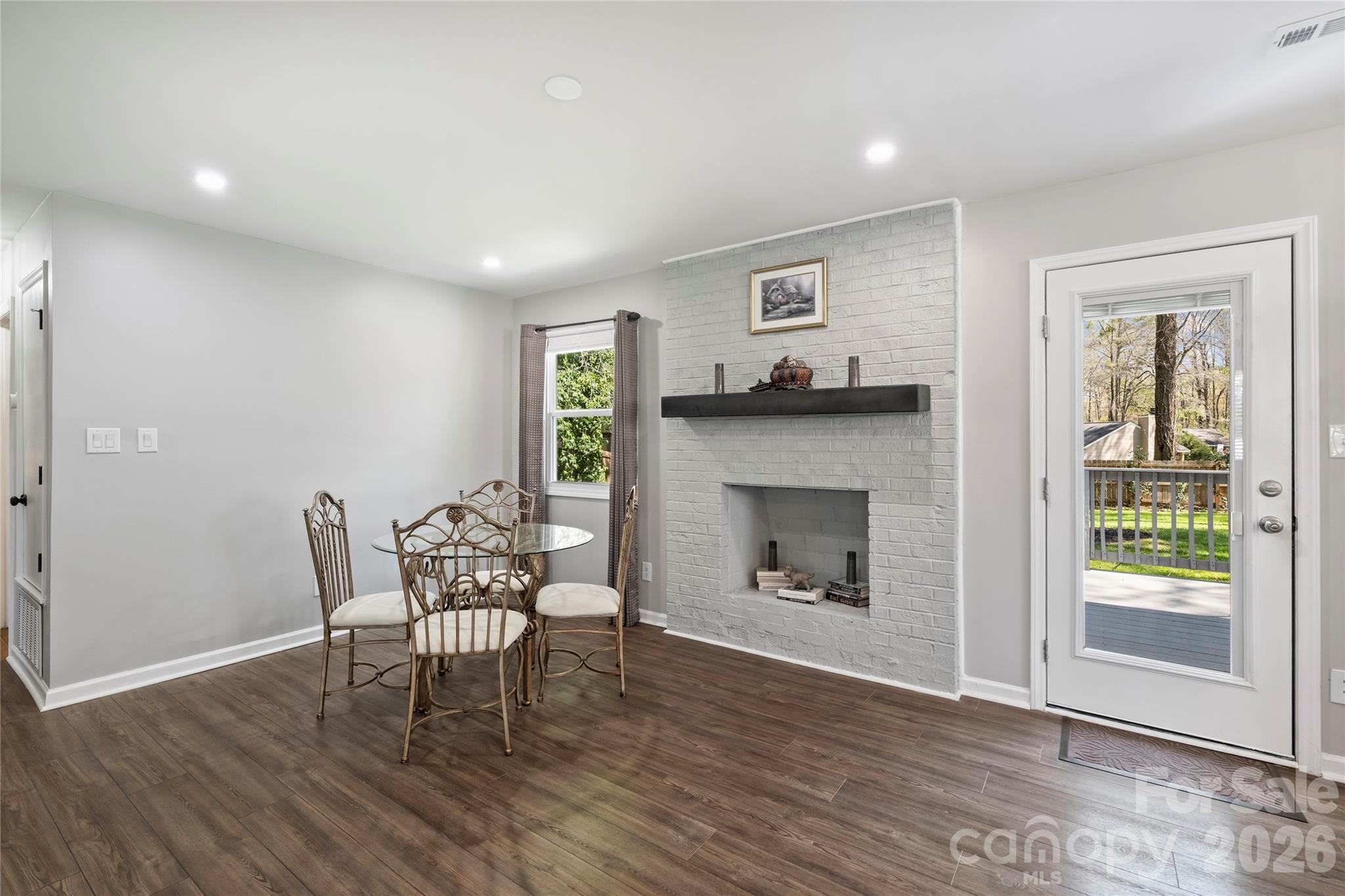 3724 Cobbleridge Drive