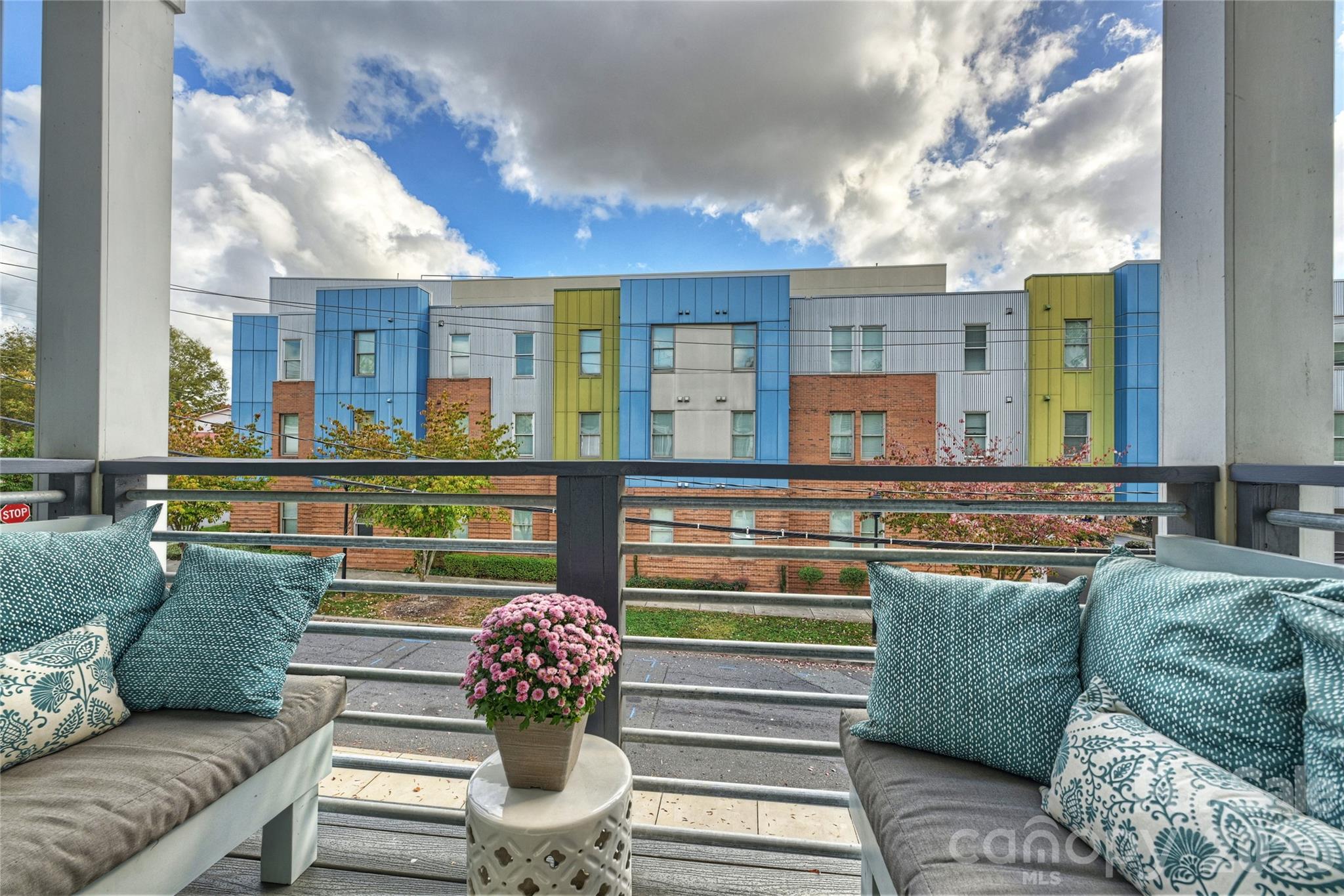 1651 Duckworth Avenue